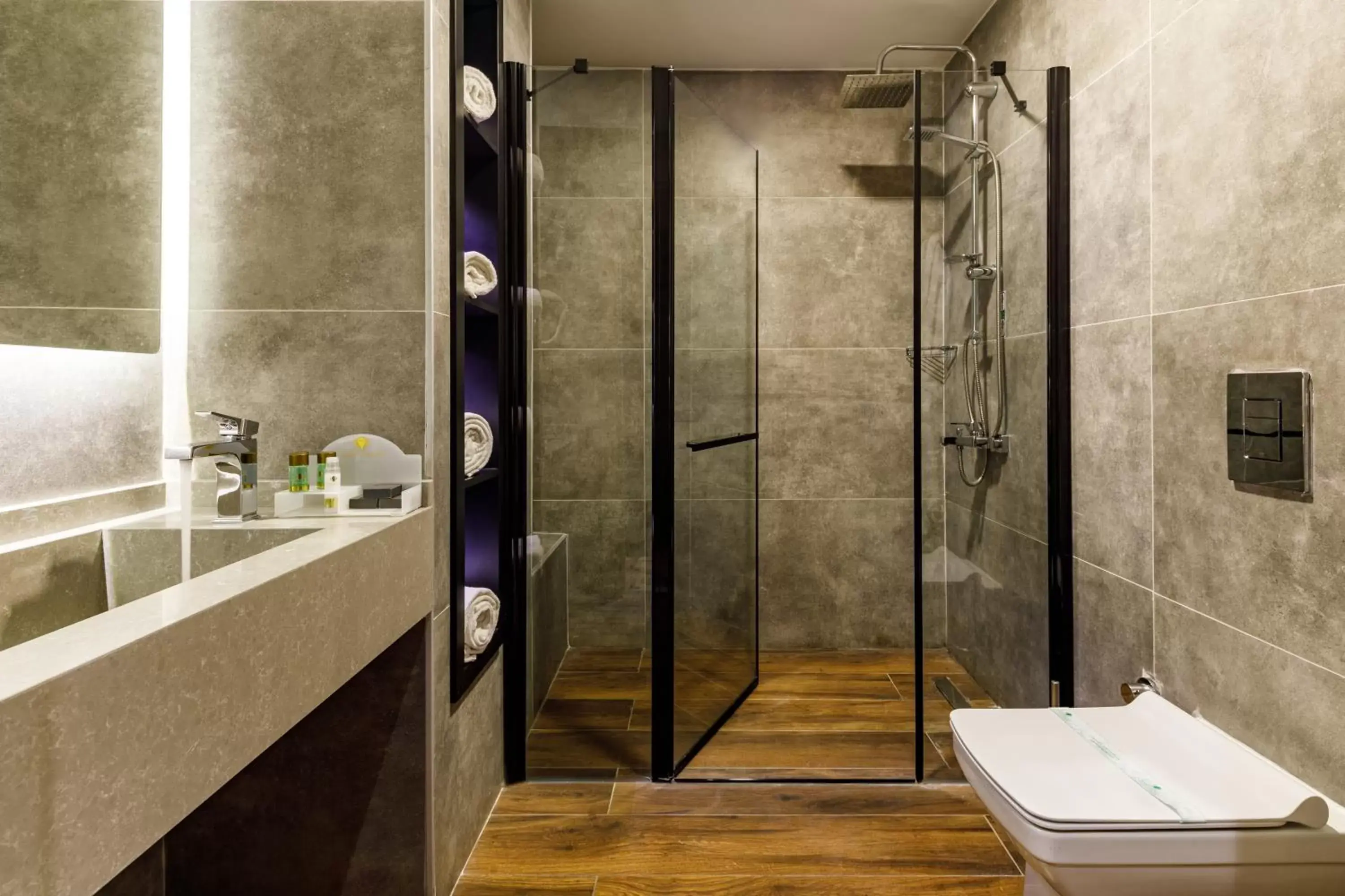 Bathroom in Euro Design Hotel
