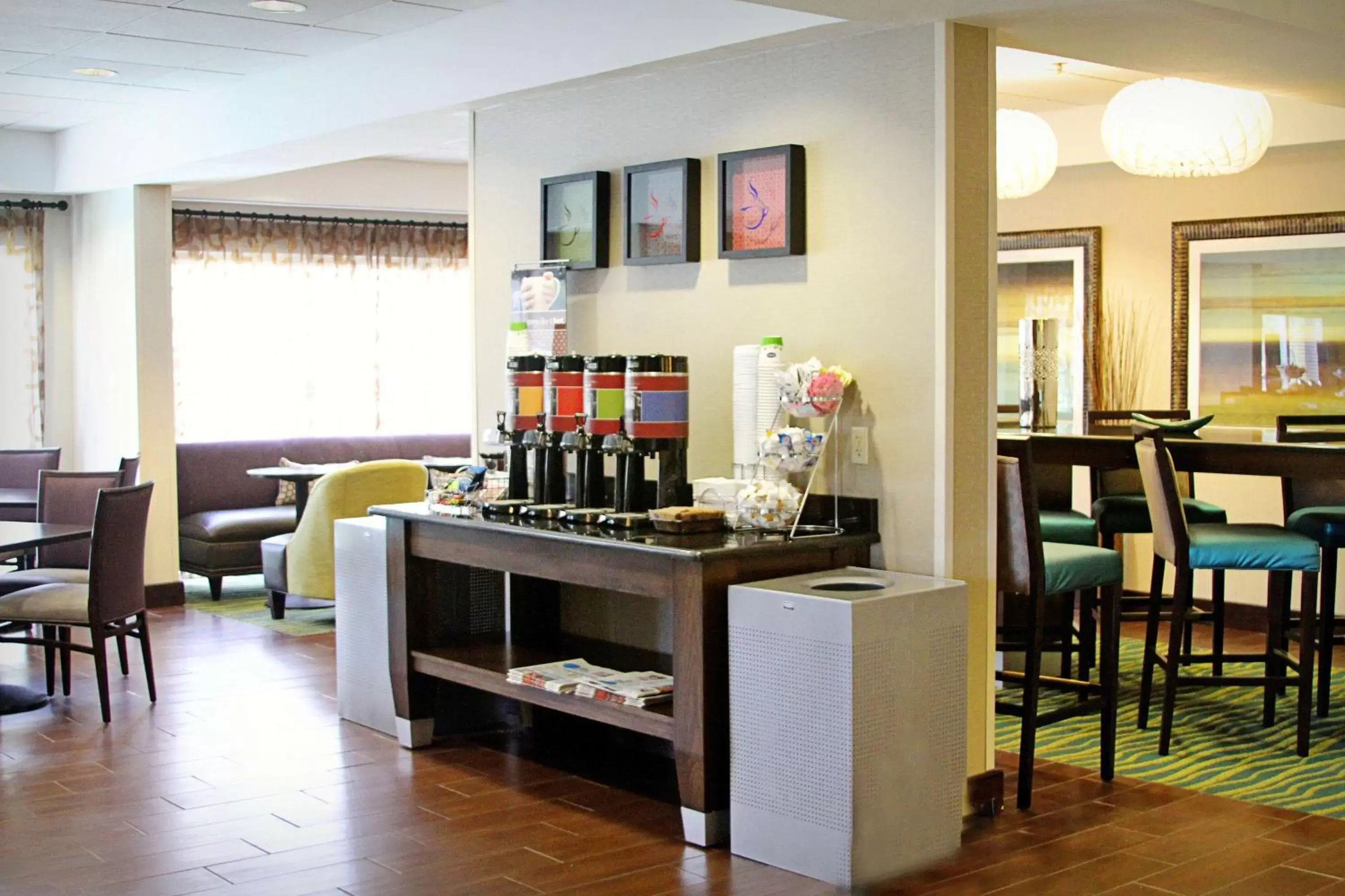Restaurant/Places to Eat in Hampton Inn Tampa-Rocky Point