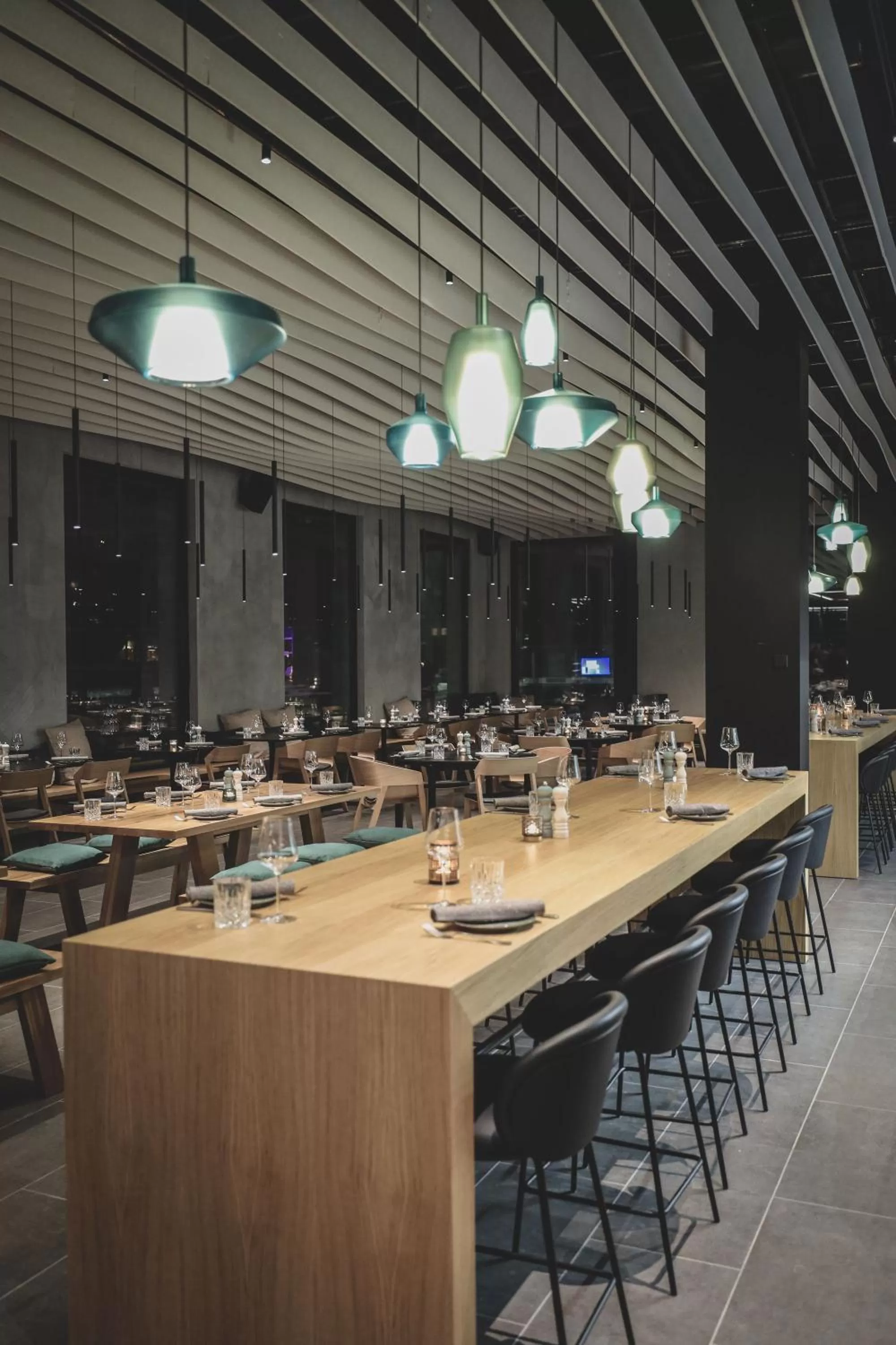 Restaurant/places to eat in AVES Hotel&Apartment Arosa