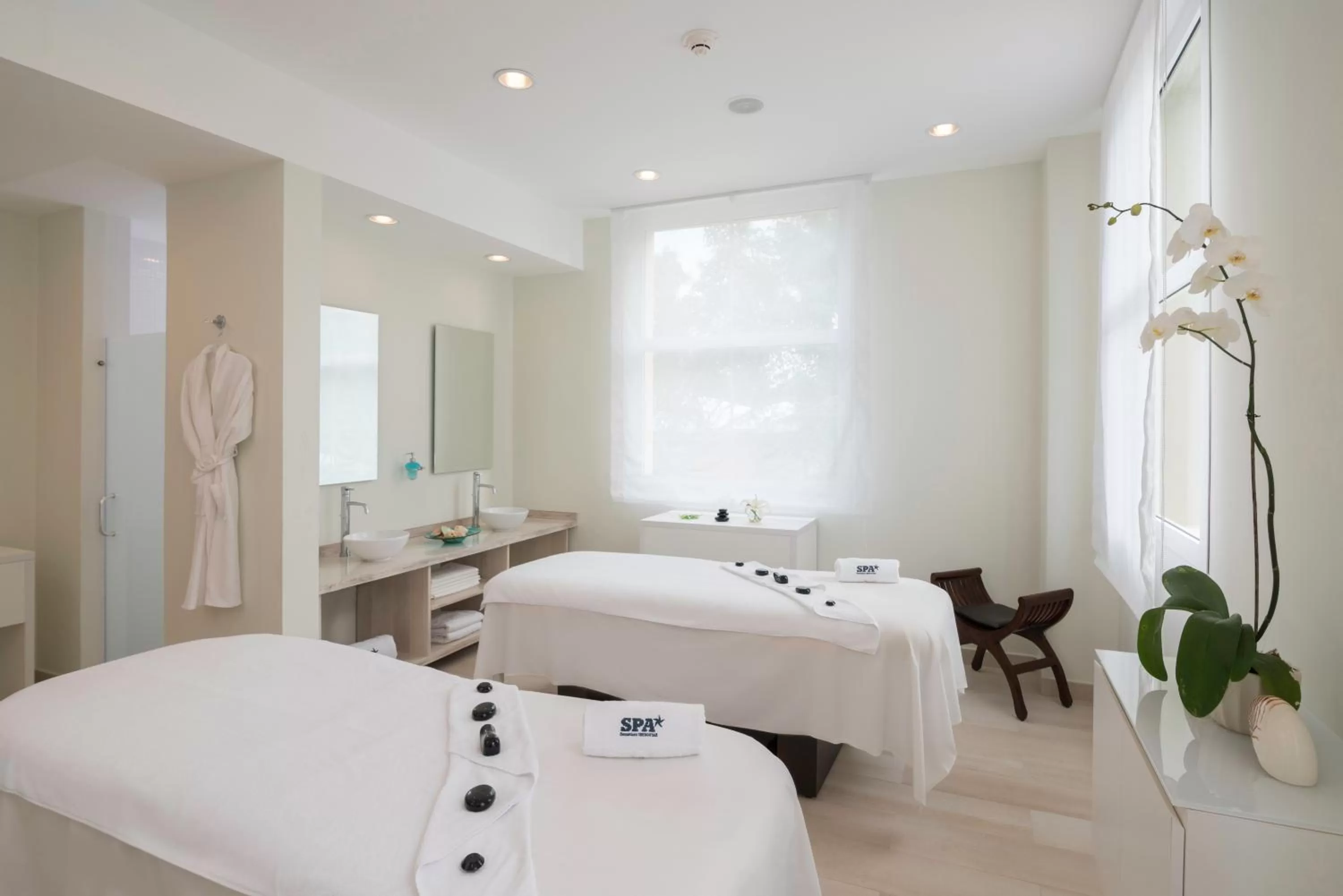 Massage, Bed in Iberostar Selection Bavaro Suites - All Inclusive