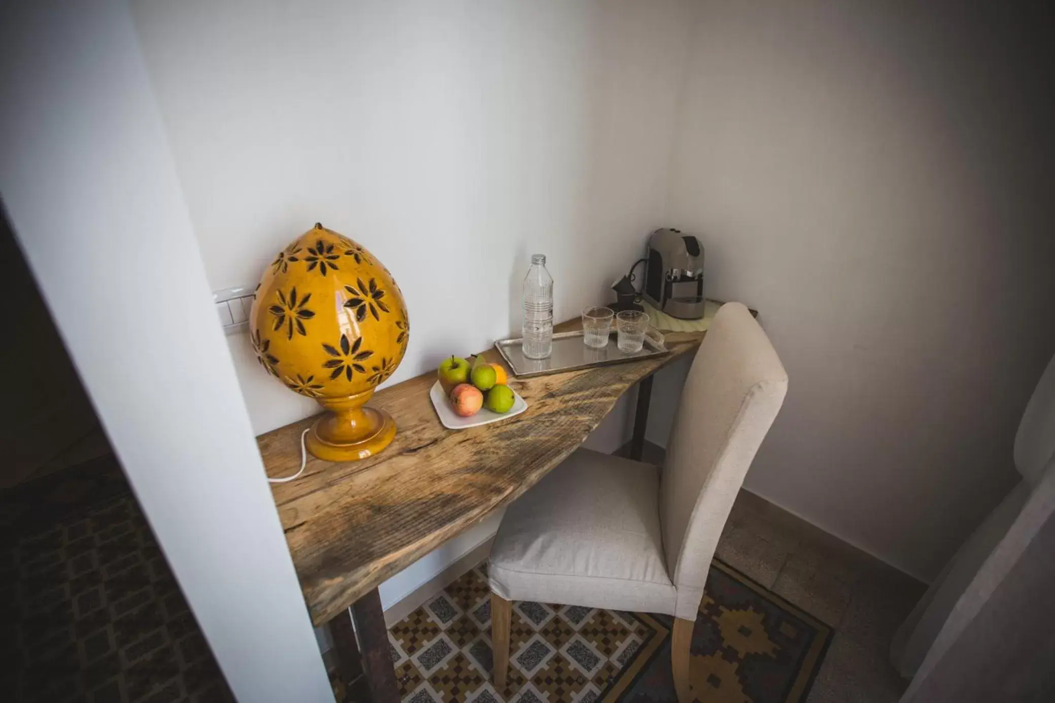 Decorative detail, Dining Area in B&B Le Ferule