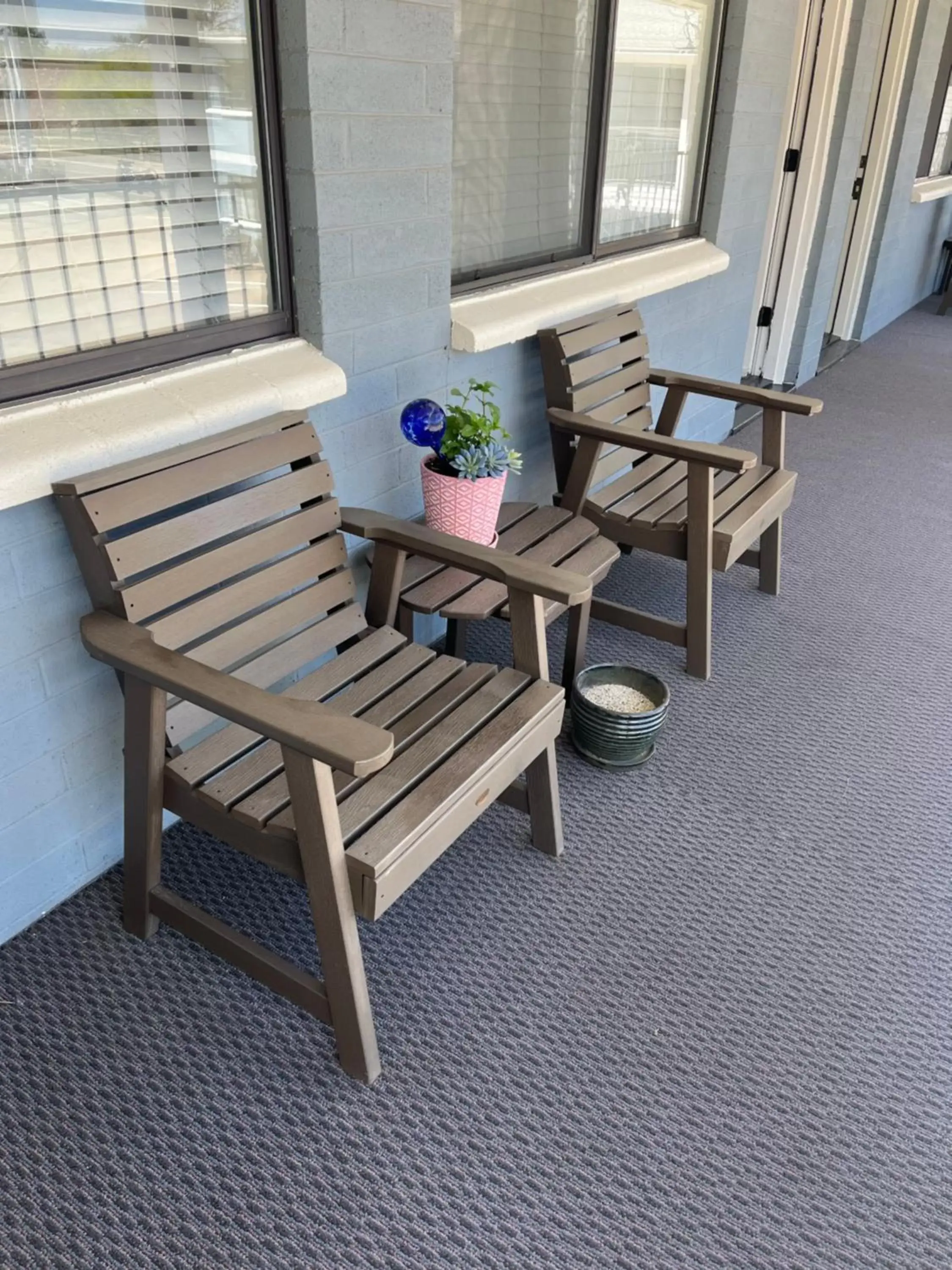 Seating Area in El Rancho Motel