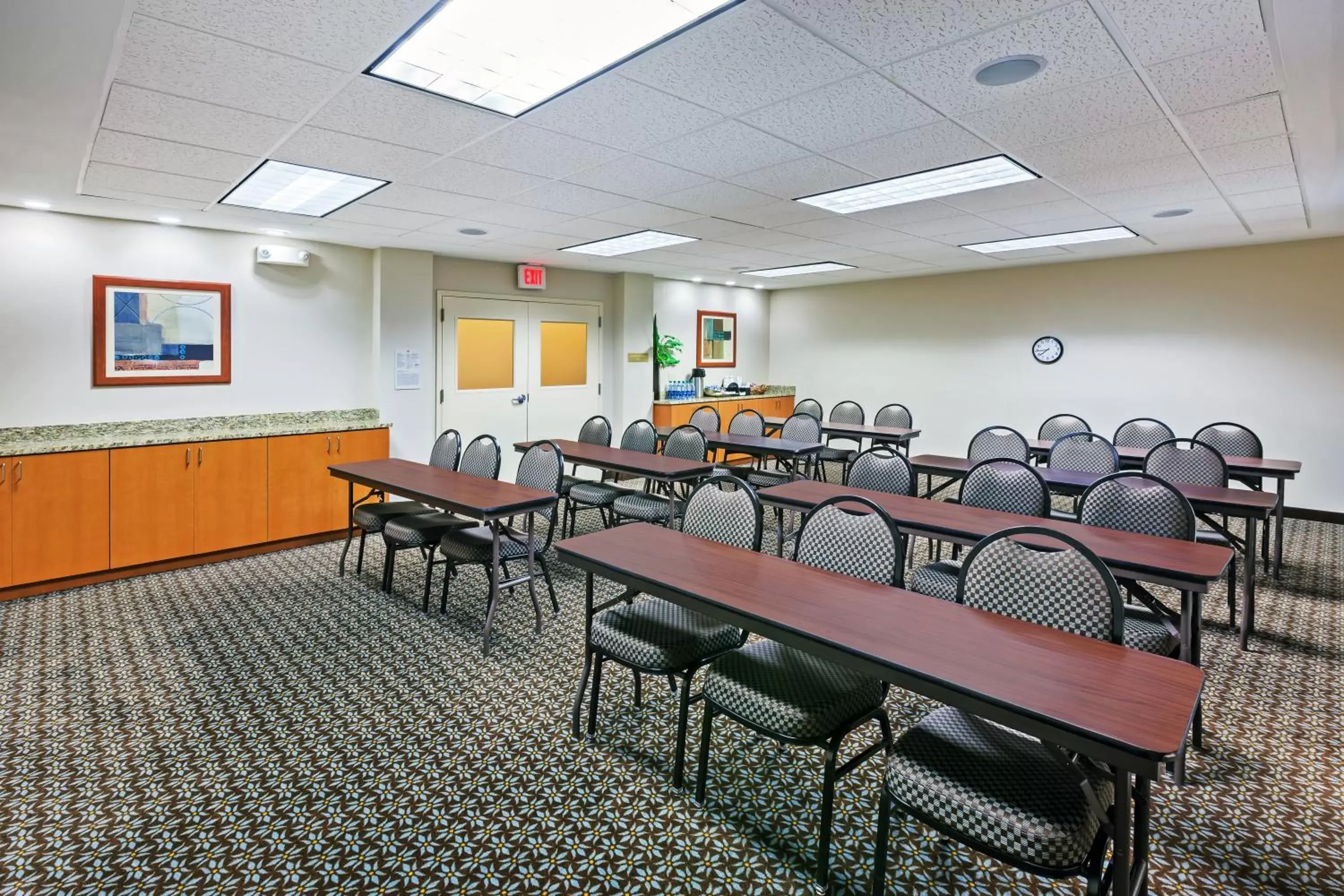 Meeting/conference room in Candlewood Suites El Paso, an IHG Hotel