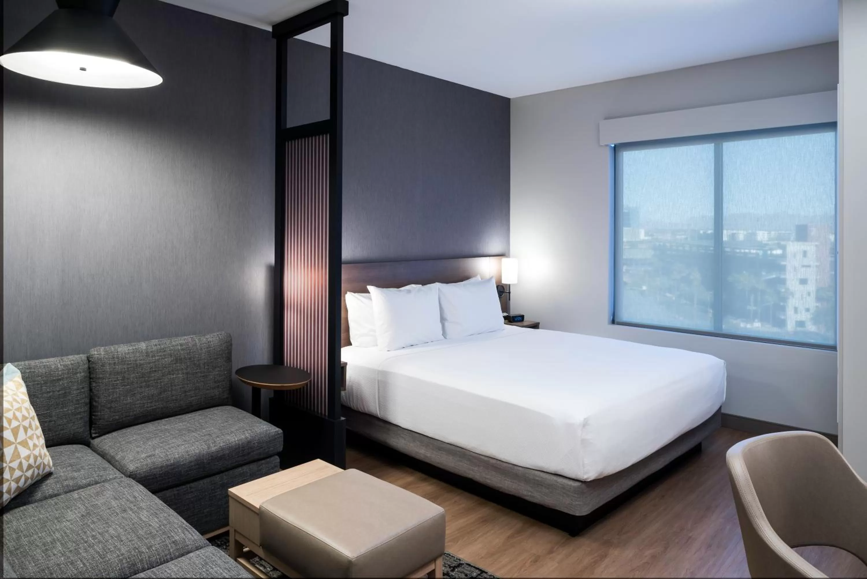 King Room with Sofa Bed - High Floor in Hyatt Place Tempe Phoenix University