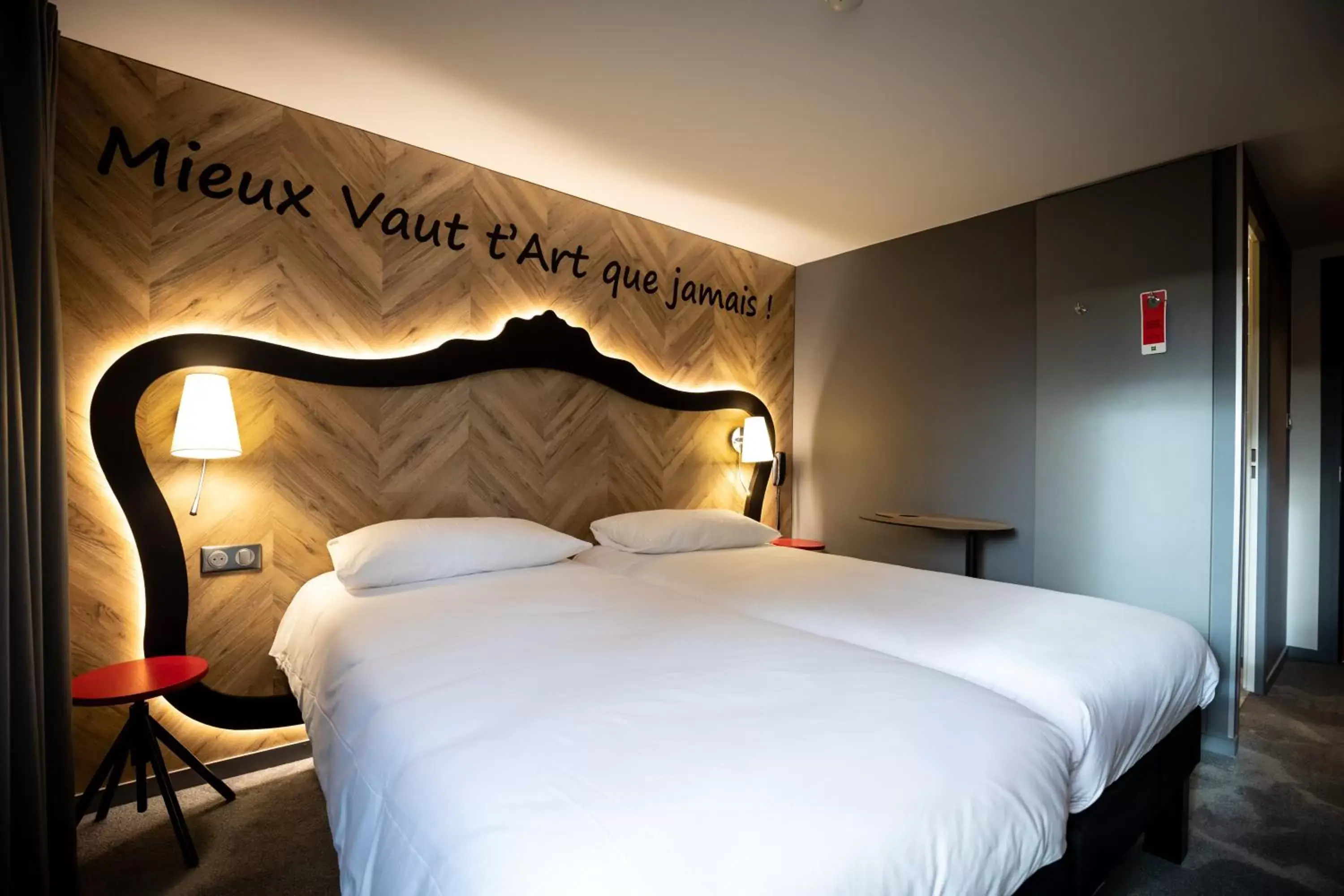 Bed in ibis Styles Douai Gare Gayant Expo