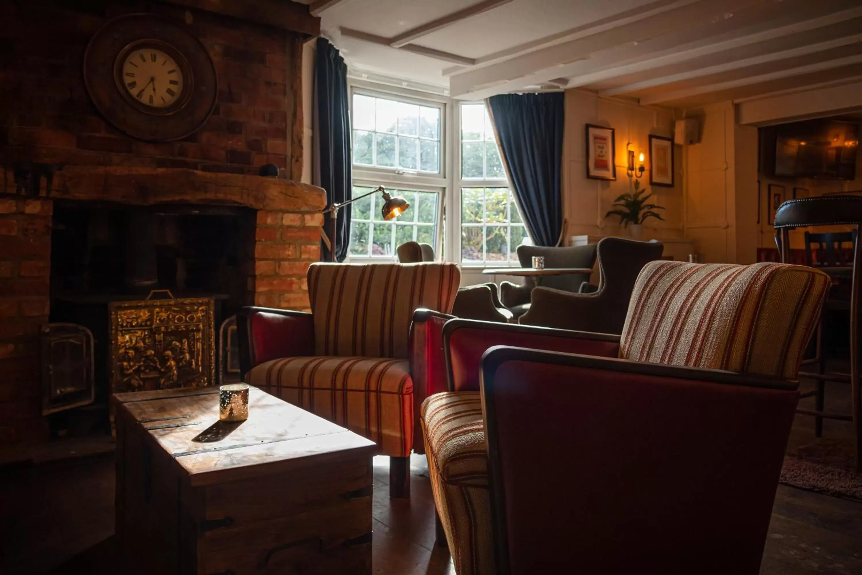 Lounge or bar, Seating Area in The Queen's Arms