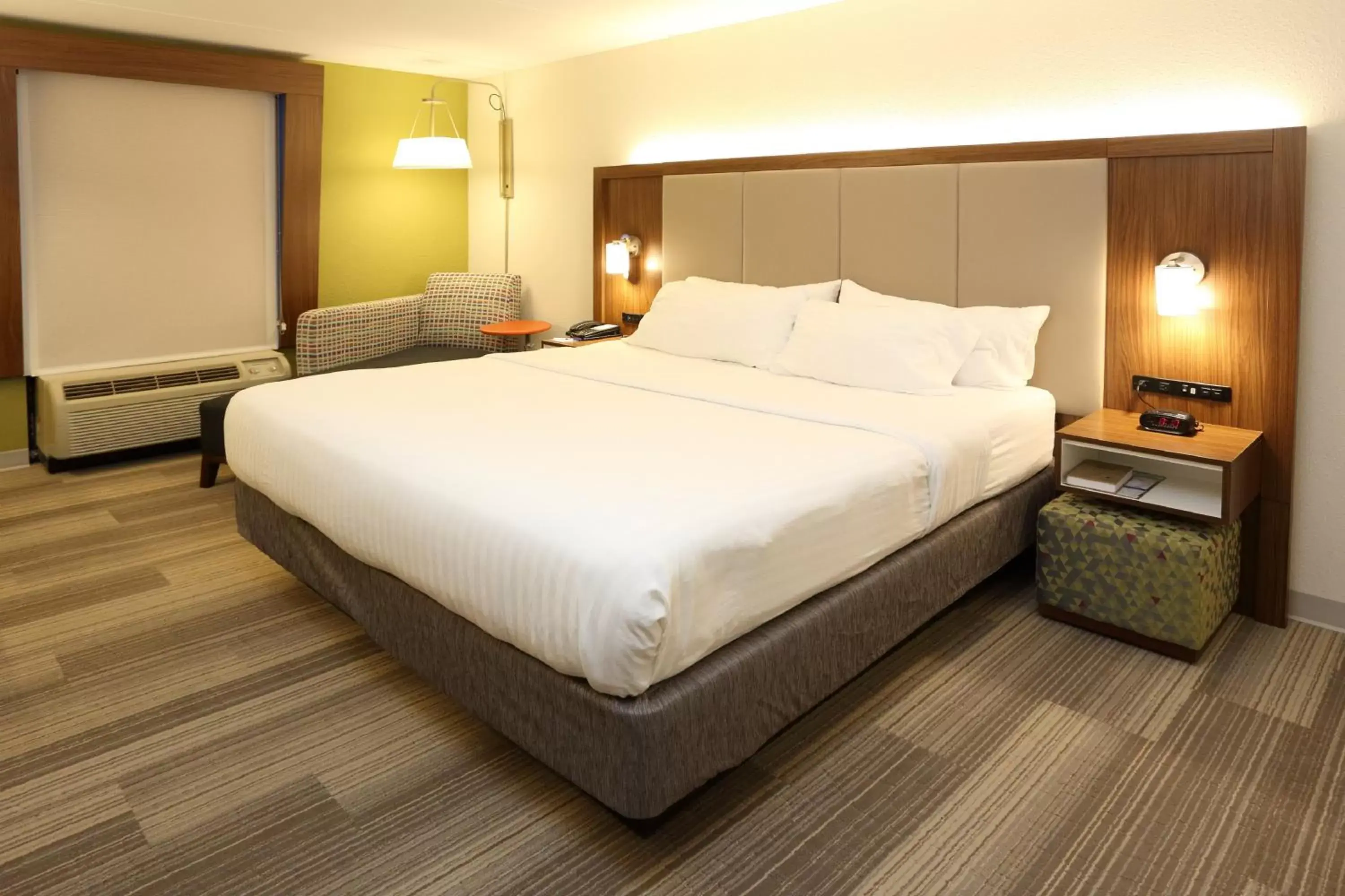 Bed in Holiday Inn Express & Suites Newport News, an IHG Hotel