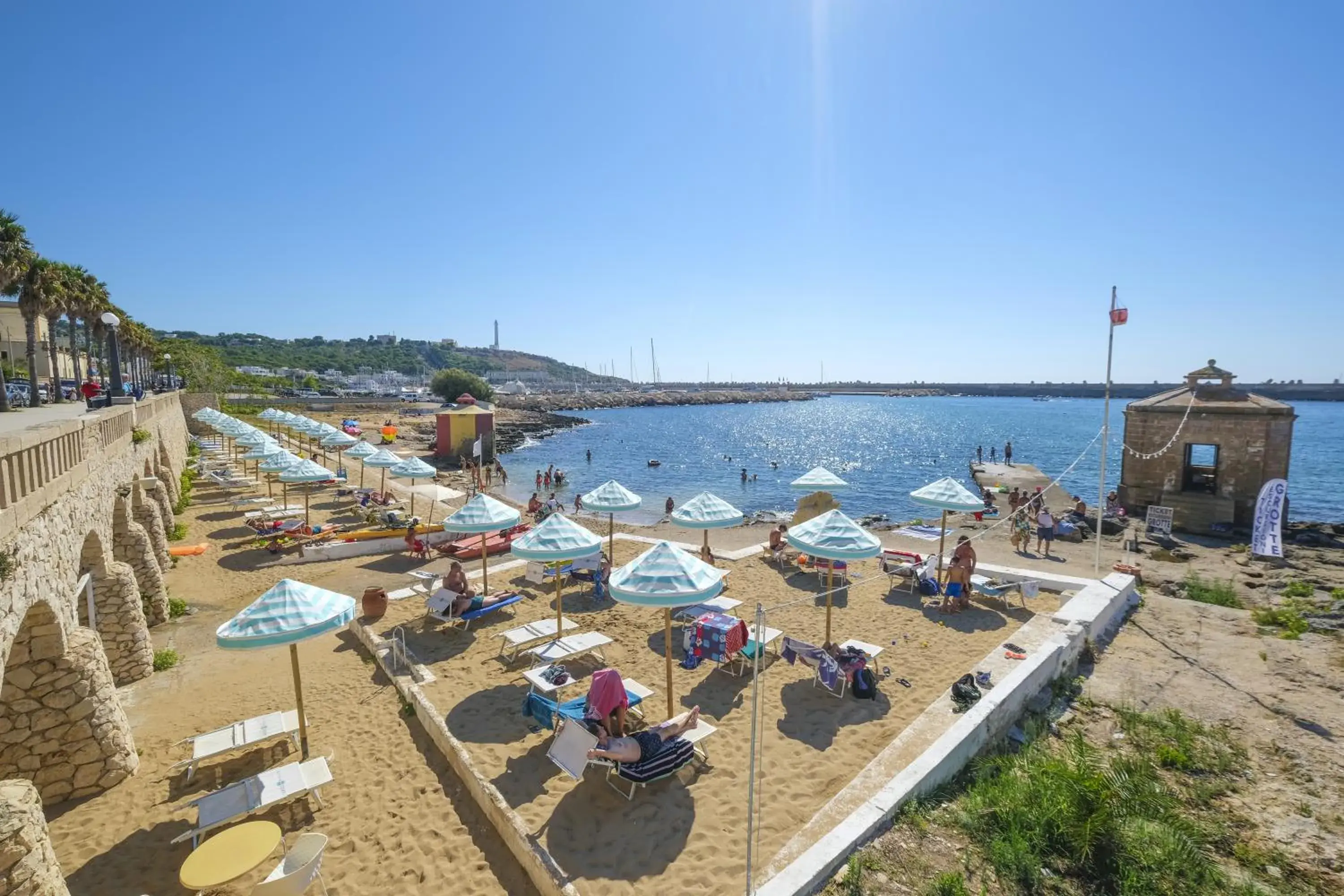 Beach in Hotel Terminal - Caroli Hotels