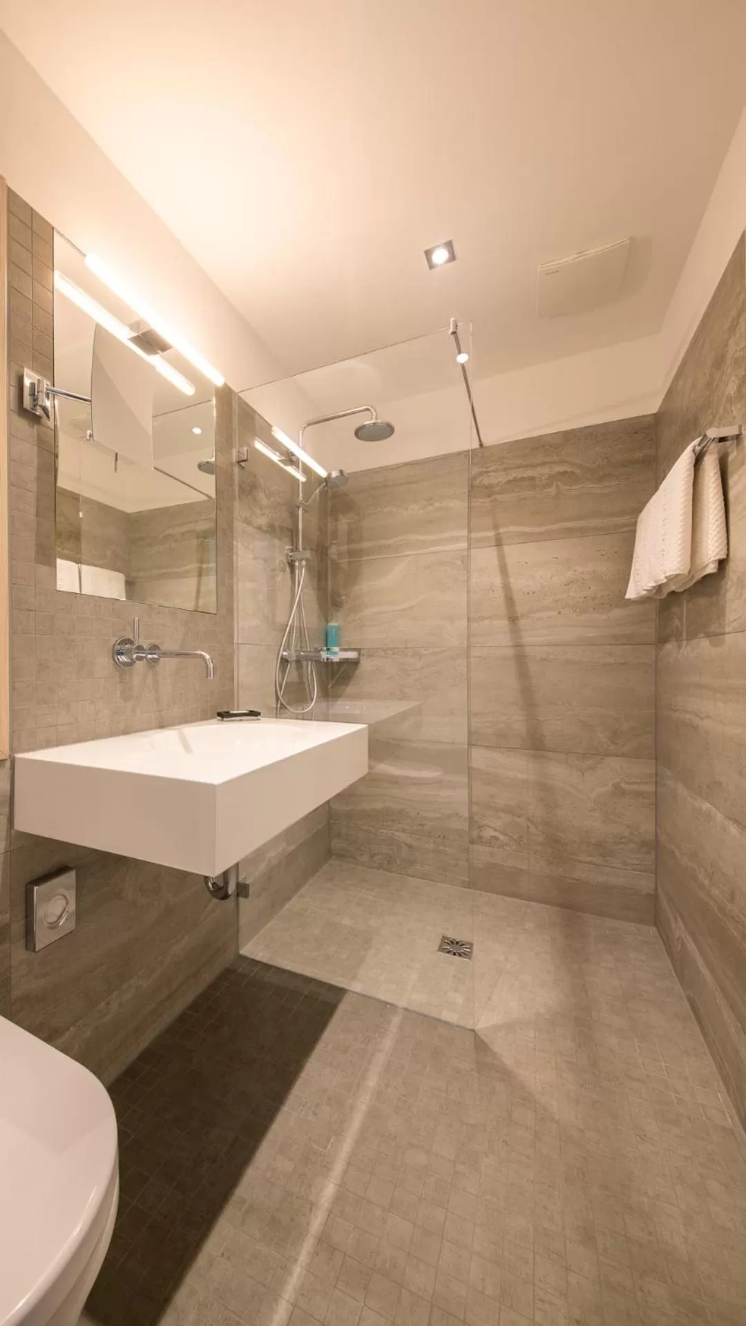 Photo of the whole room in Michels Inselhotel Vier Jahreszeiten