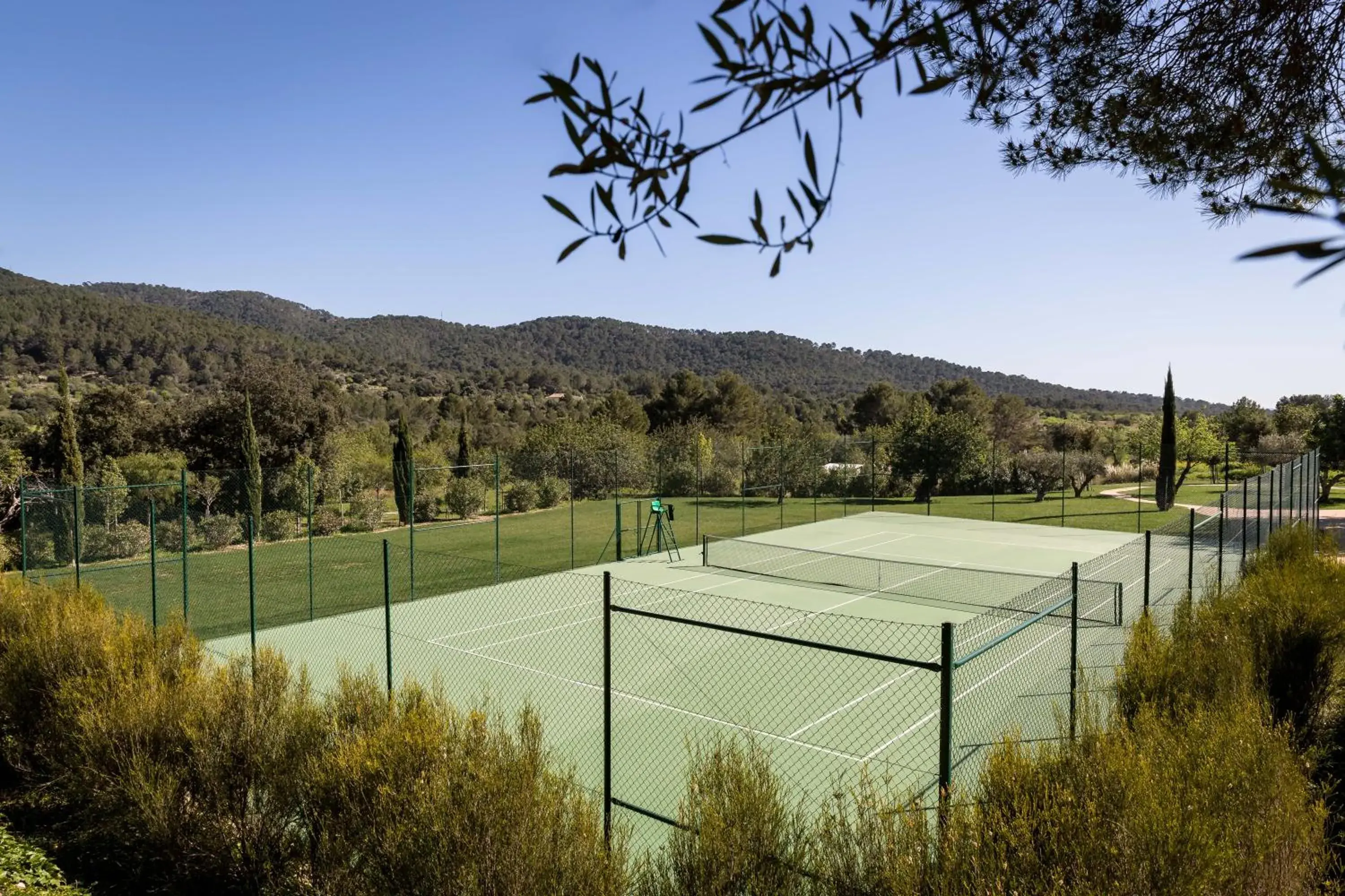 Tennis court, Tennis/Squash in Castell Son Claret - The Leading Hotels of the World