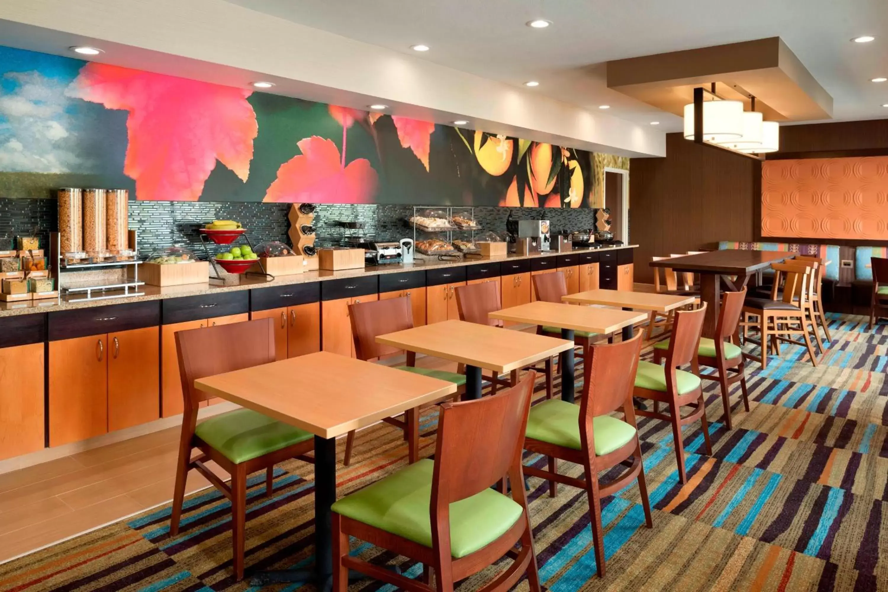 Breakfast, Restaurant/Places to Eat in Fairfield Inn & Suites Hartford Manchester