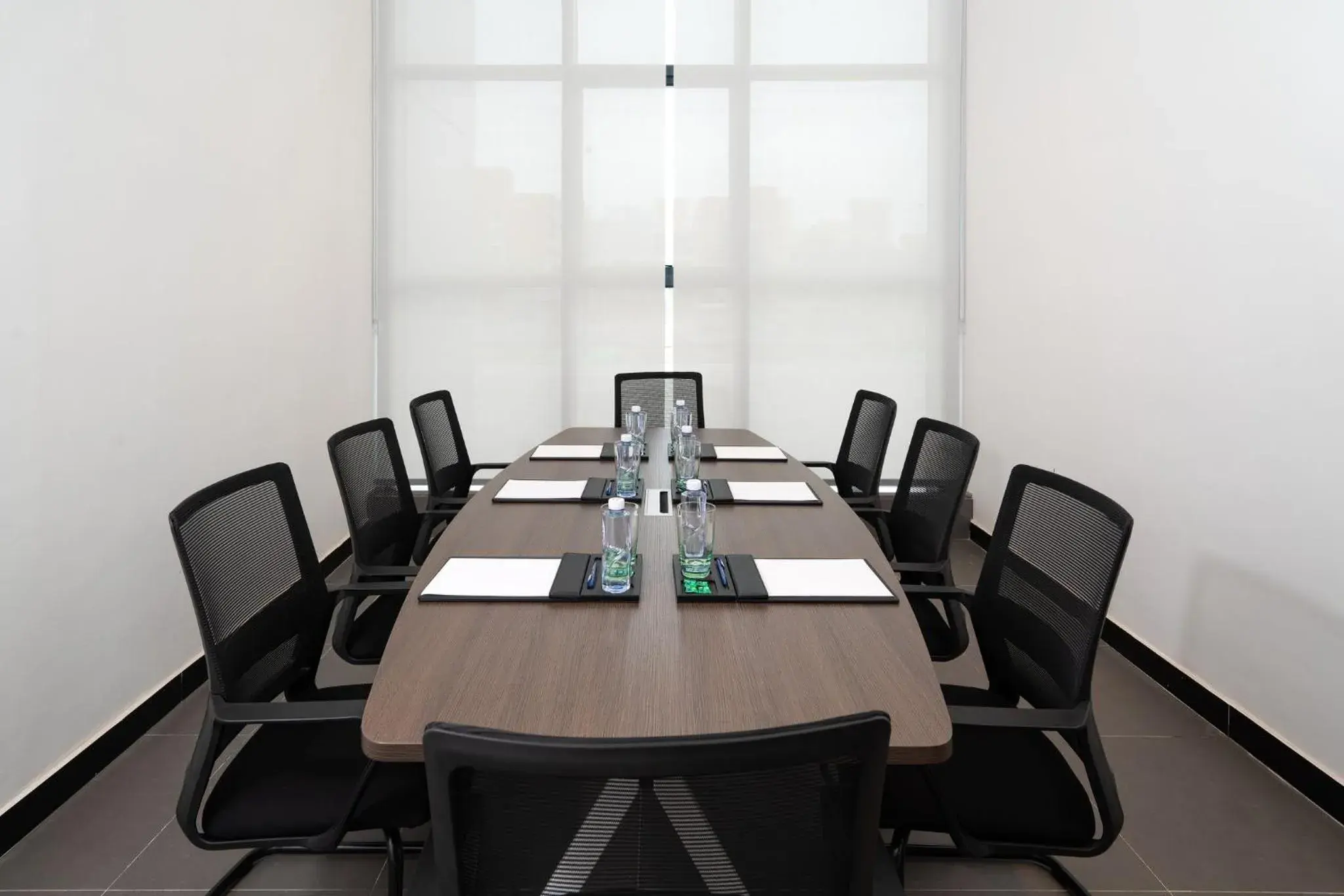 Meeting/conference room in Holiday Inn Express Lanzhou New Area, an IHG Hotel