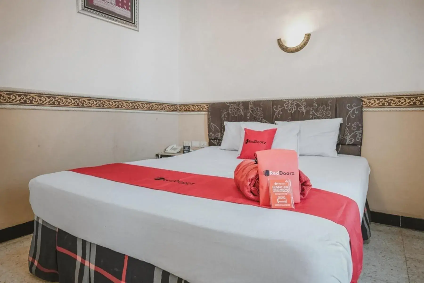 Bedroom, Bed in RedDoorz Plus @ Tanjung Karang Lampung 2