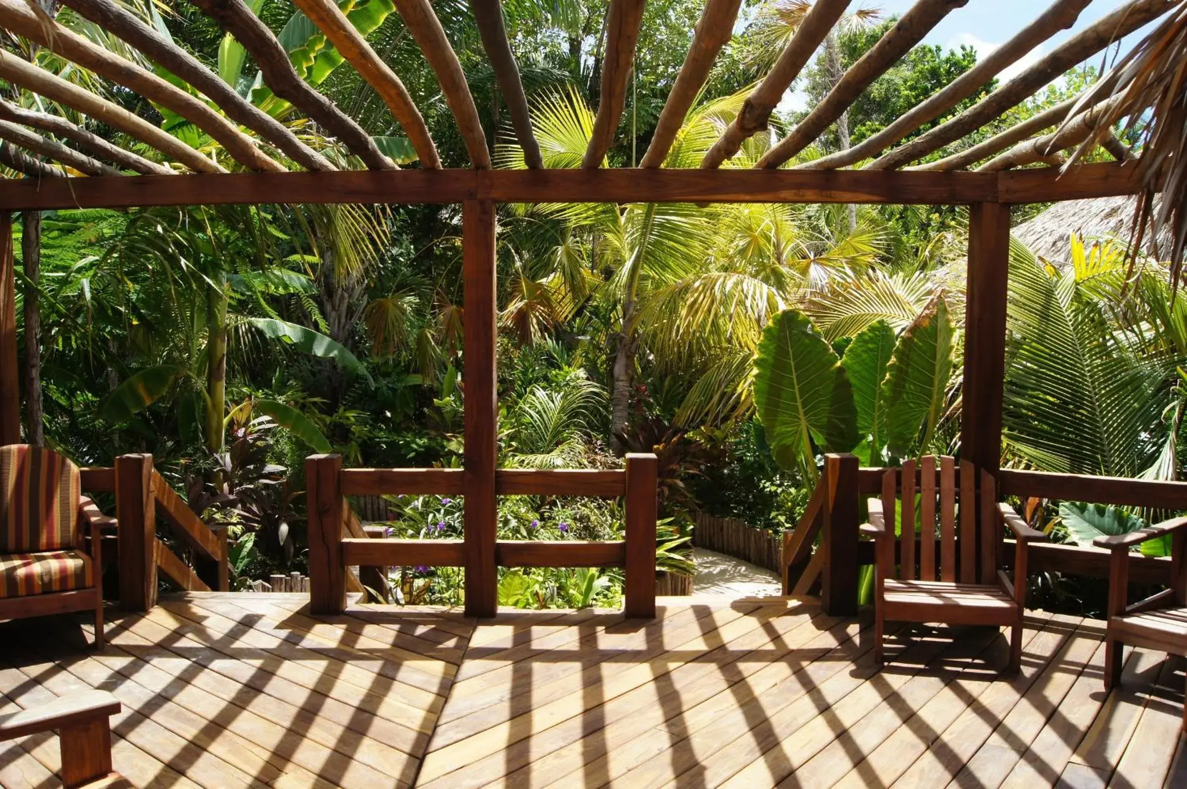 Jungle Deluxe Queen in Ramon's Village Resort Jungle Deluxe Queen in Ramon's Village Resort