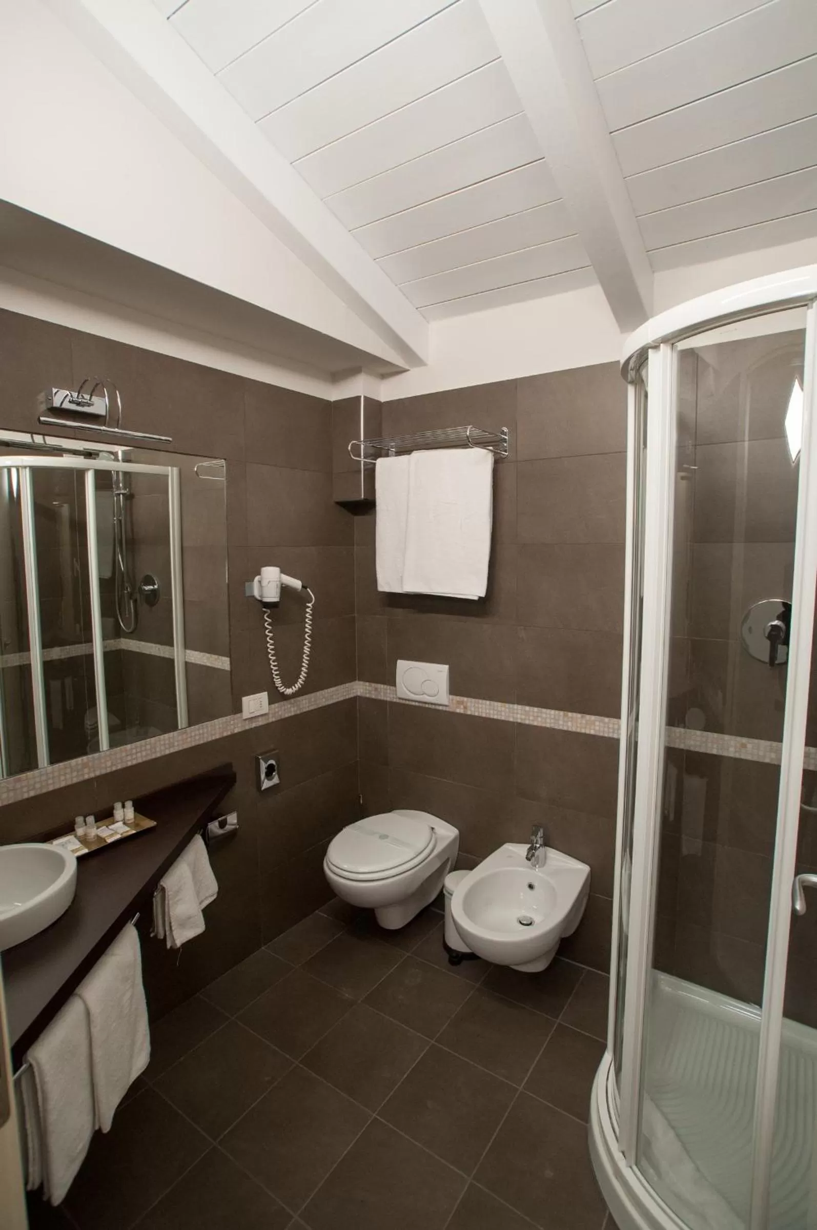 Bathroom in Hotel Ca' di Gali