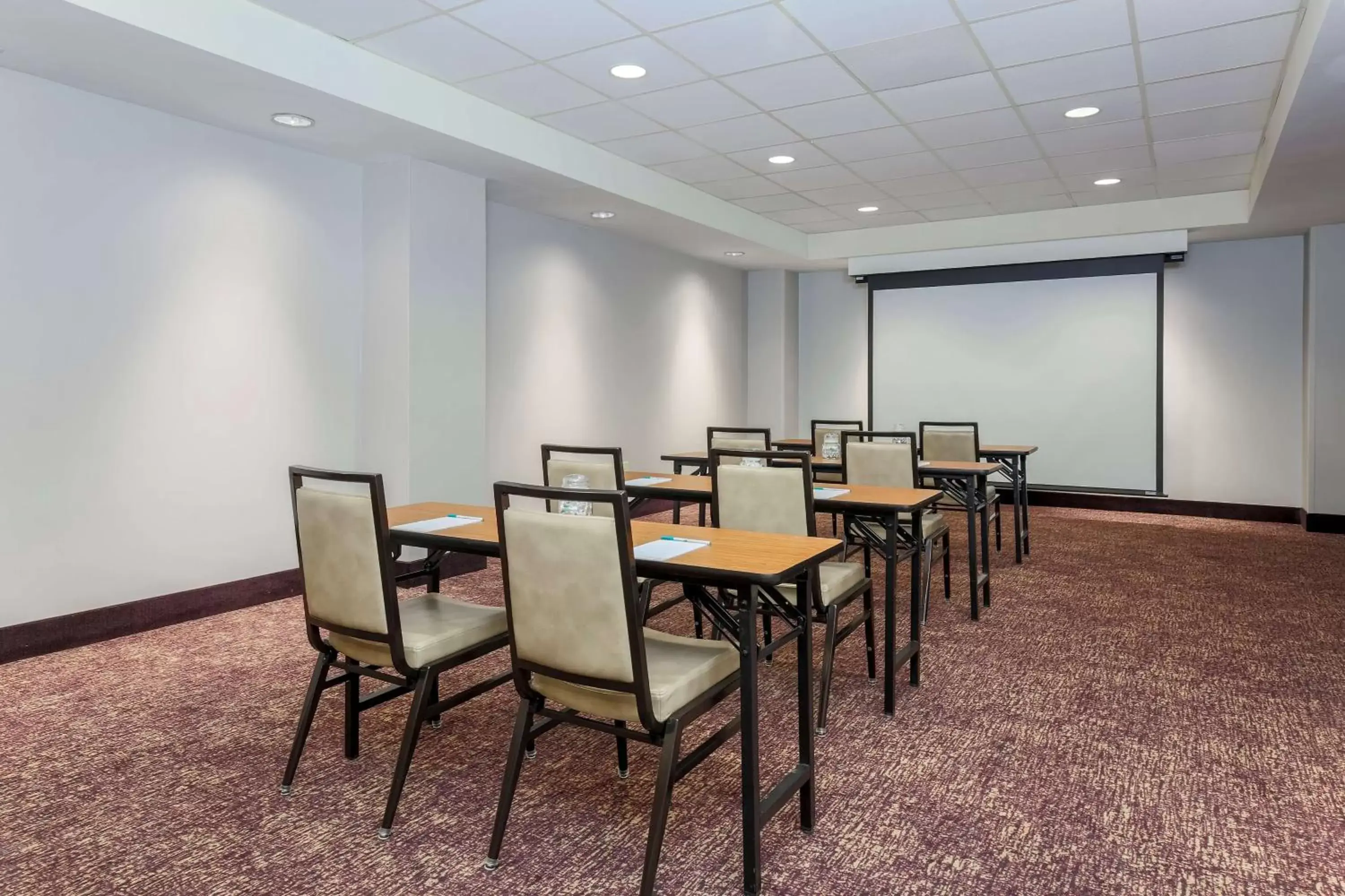 Meeting/conference room in Homewood Suites by Hilton Ft. Worth-North at Fossil Creek