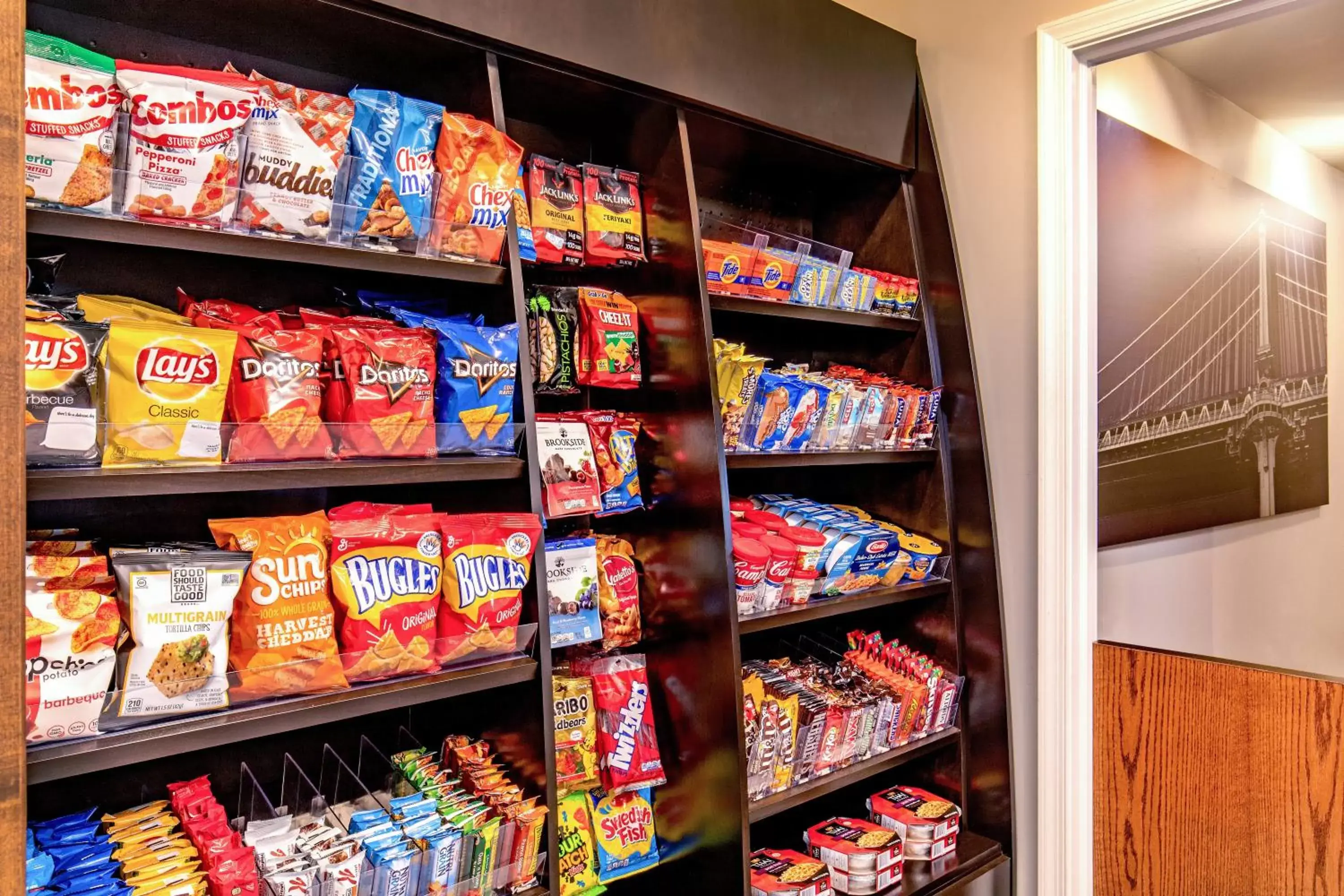 Lobby or reception, Supermarket/Shops in Staybridge Suites Charlottesville Airport, an IHG Hotel