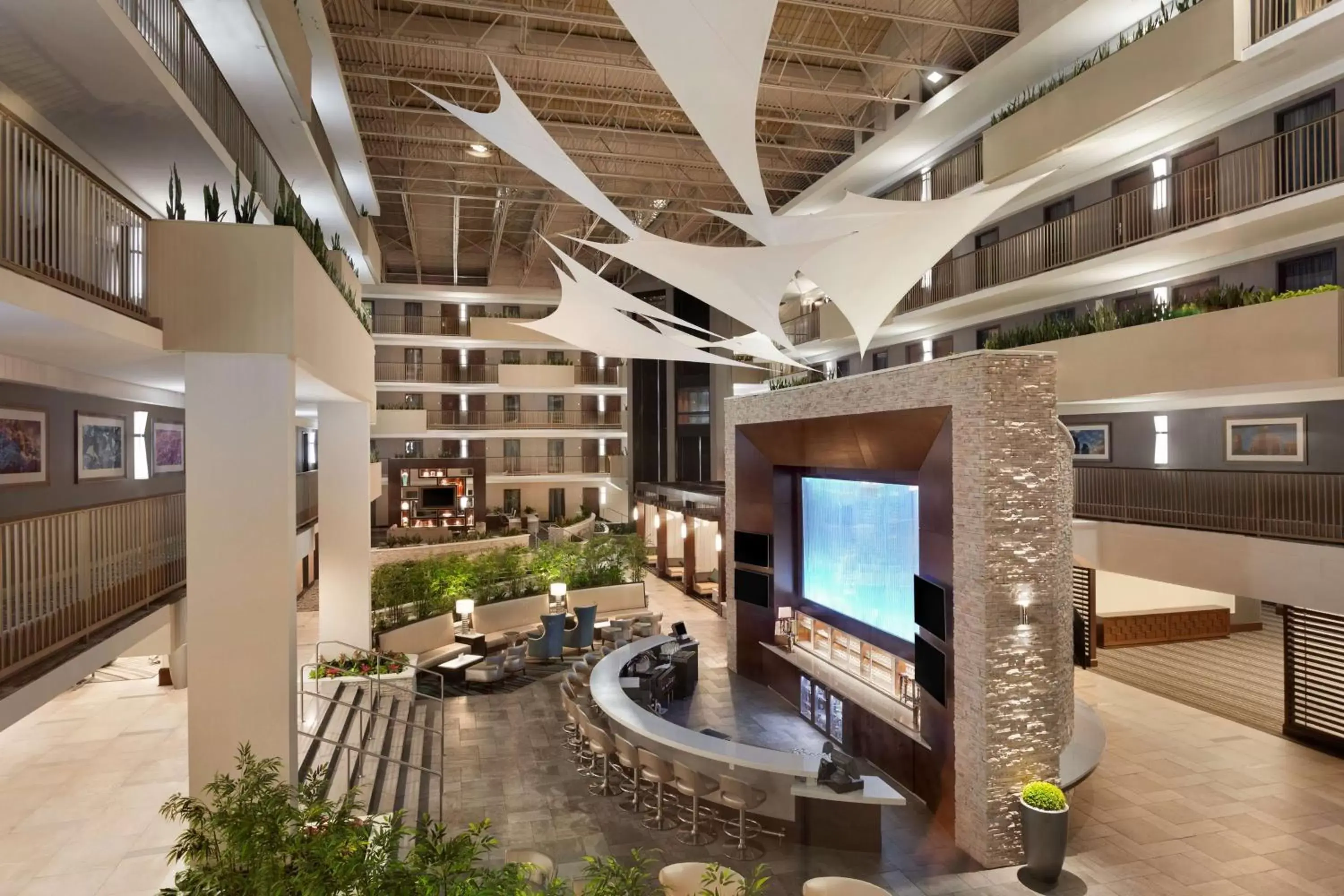 Lobby or reception in Embassy Suites by Hilton Atlanta Airport