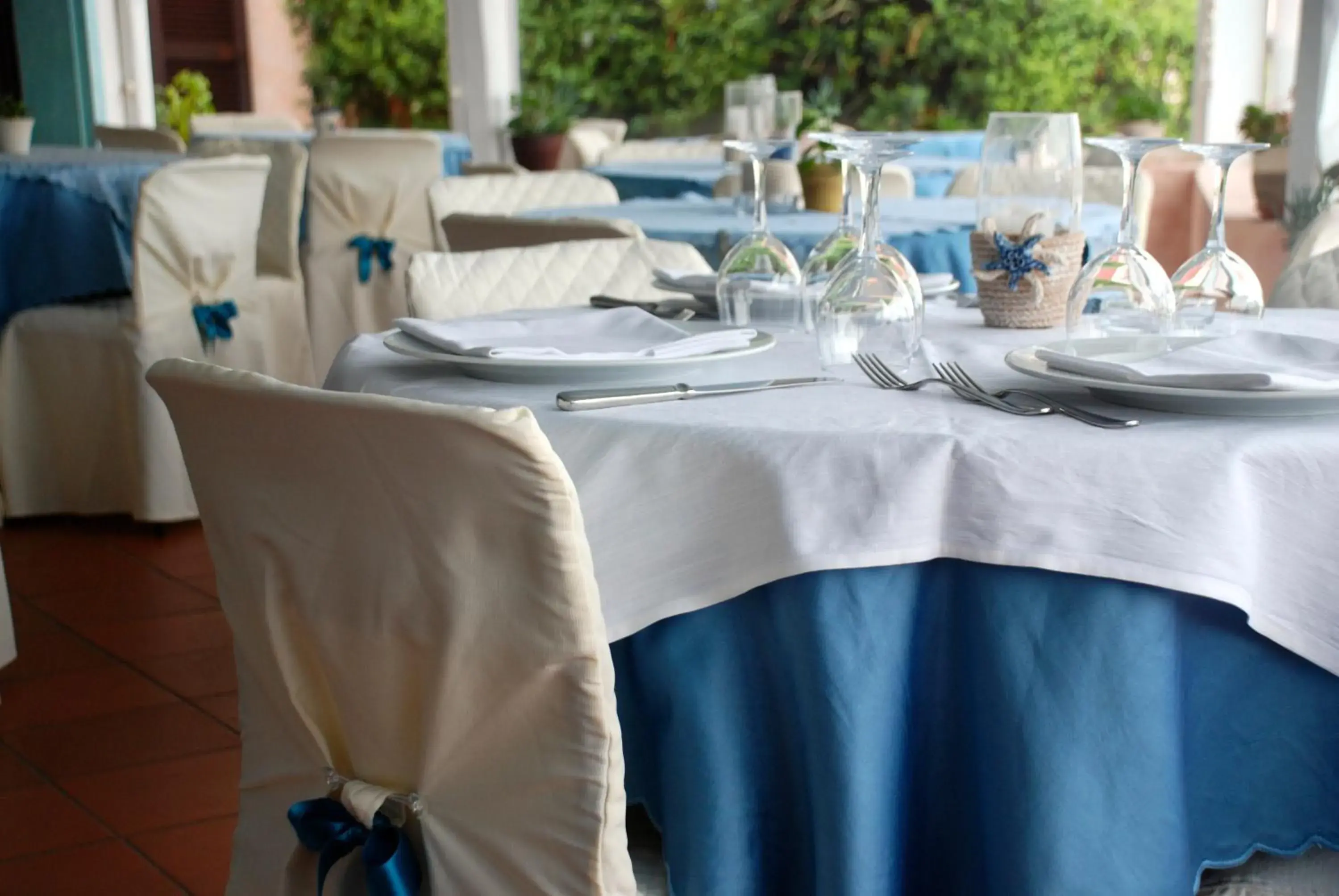 Restaurant/Places to Eat in Hotel Stefania Boutique Hotel by the Beach