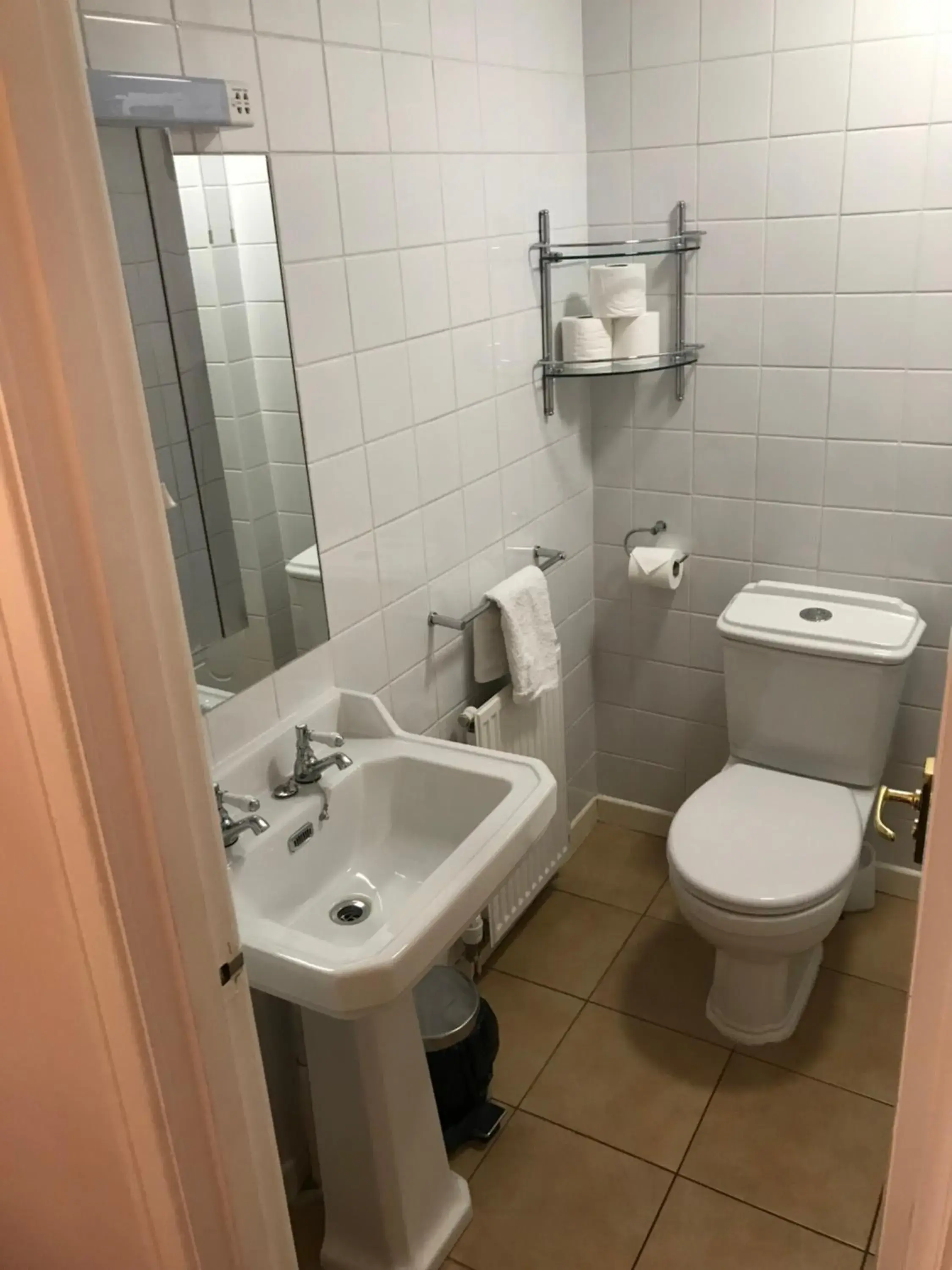 Bathroom in Llandudno Hostel
