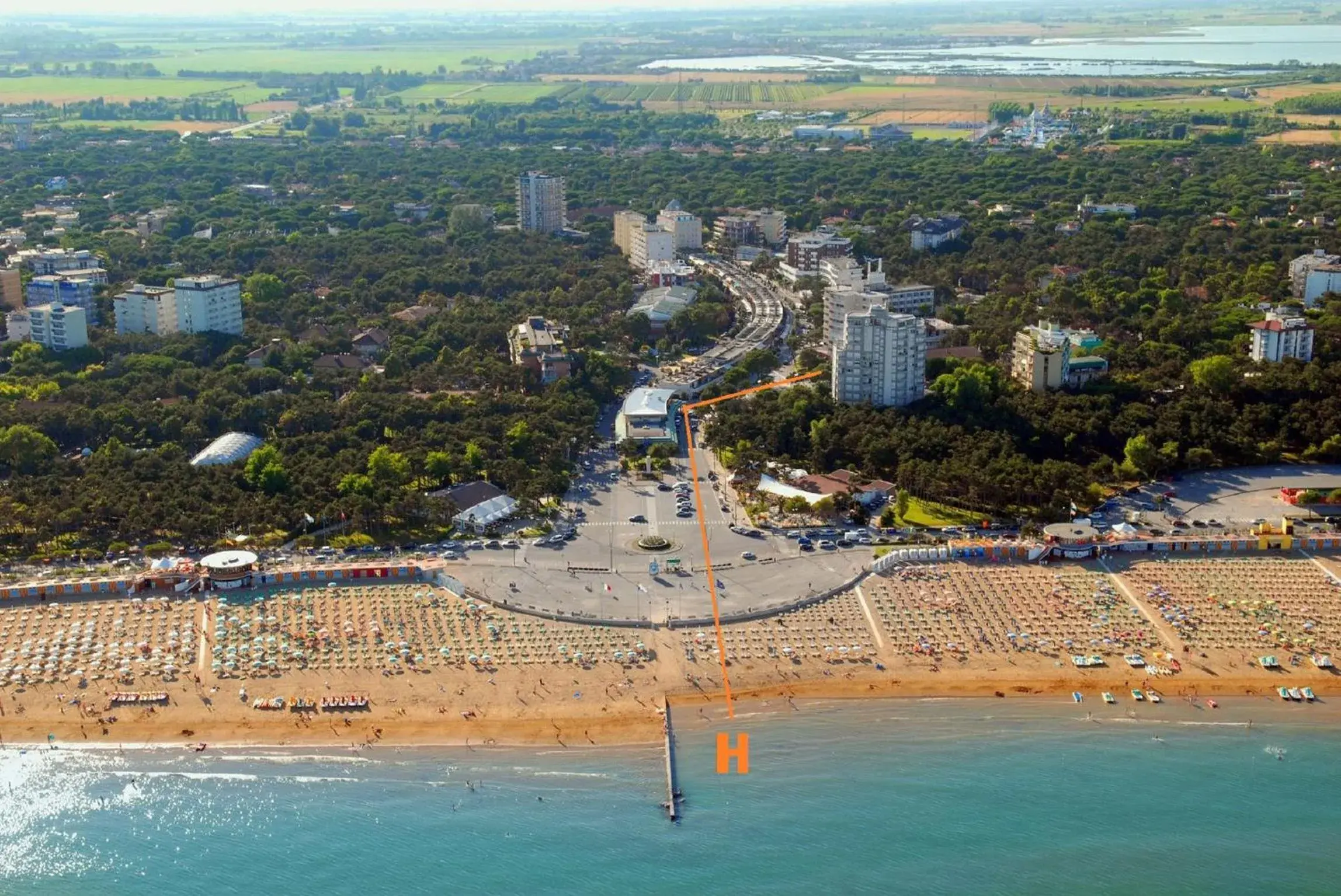 Property building, Bird's-eye View in Hotel Savoia