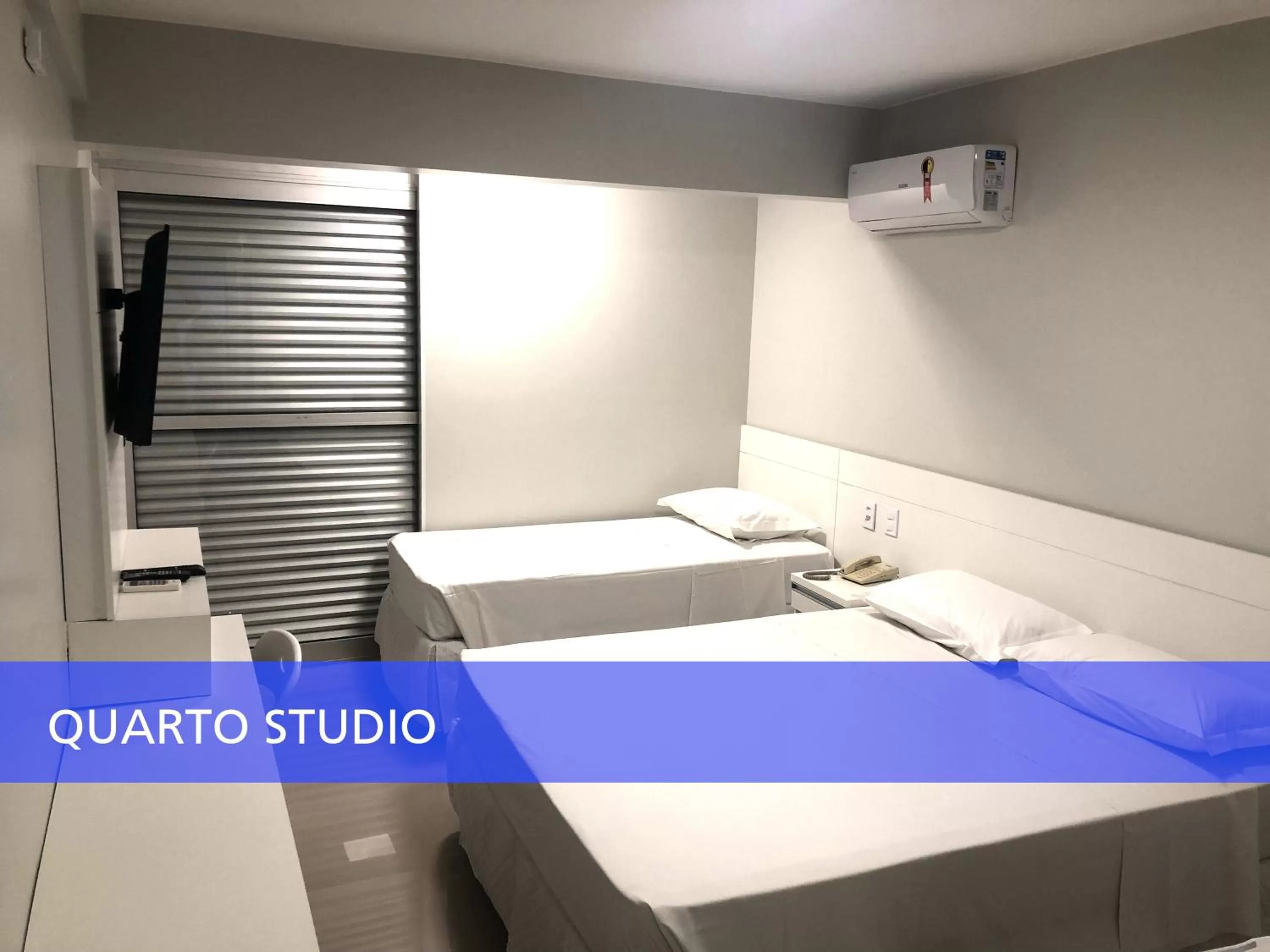 Photo of the whole room, Bed in Nox Apart Hotel - Garvey