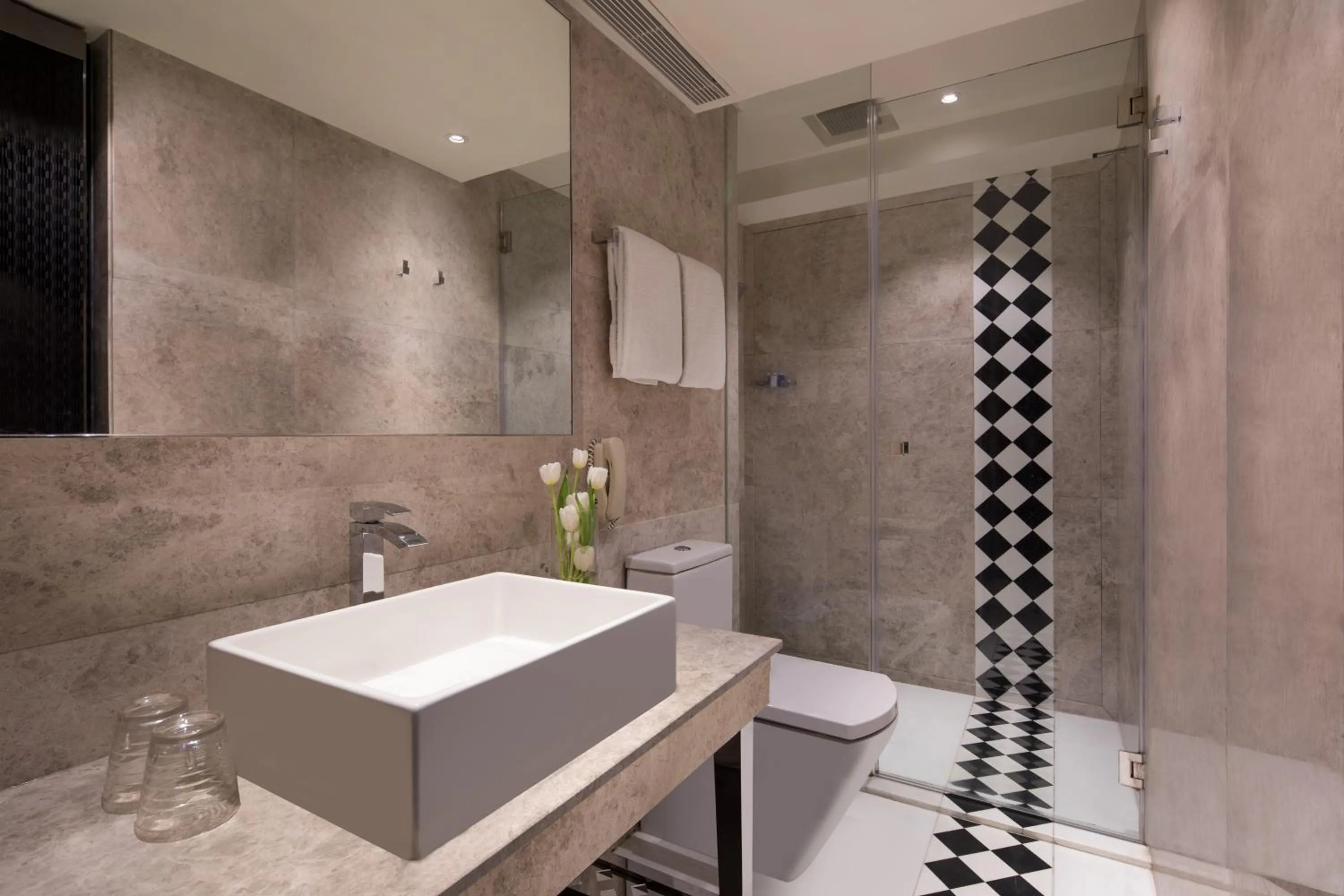 Bathroom in Hotel Pravo Hong Kong