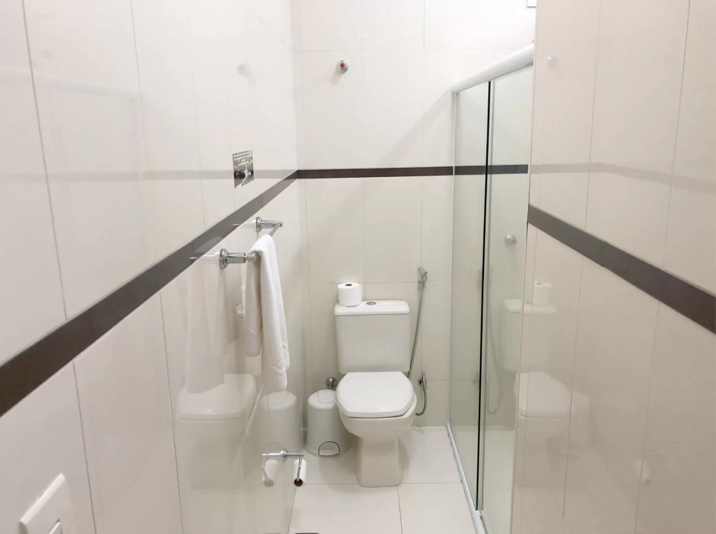 Bathroom in Palace Hotel Guaíra