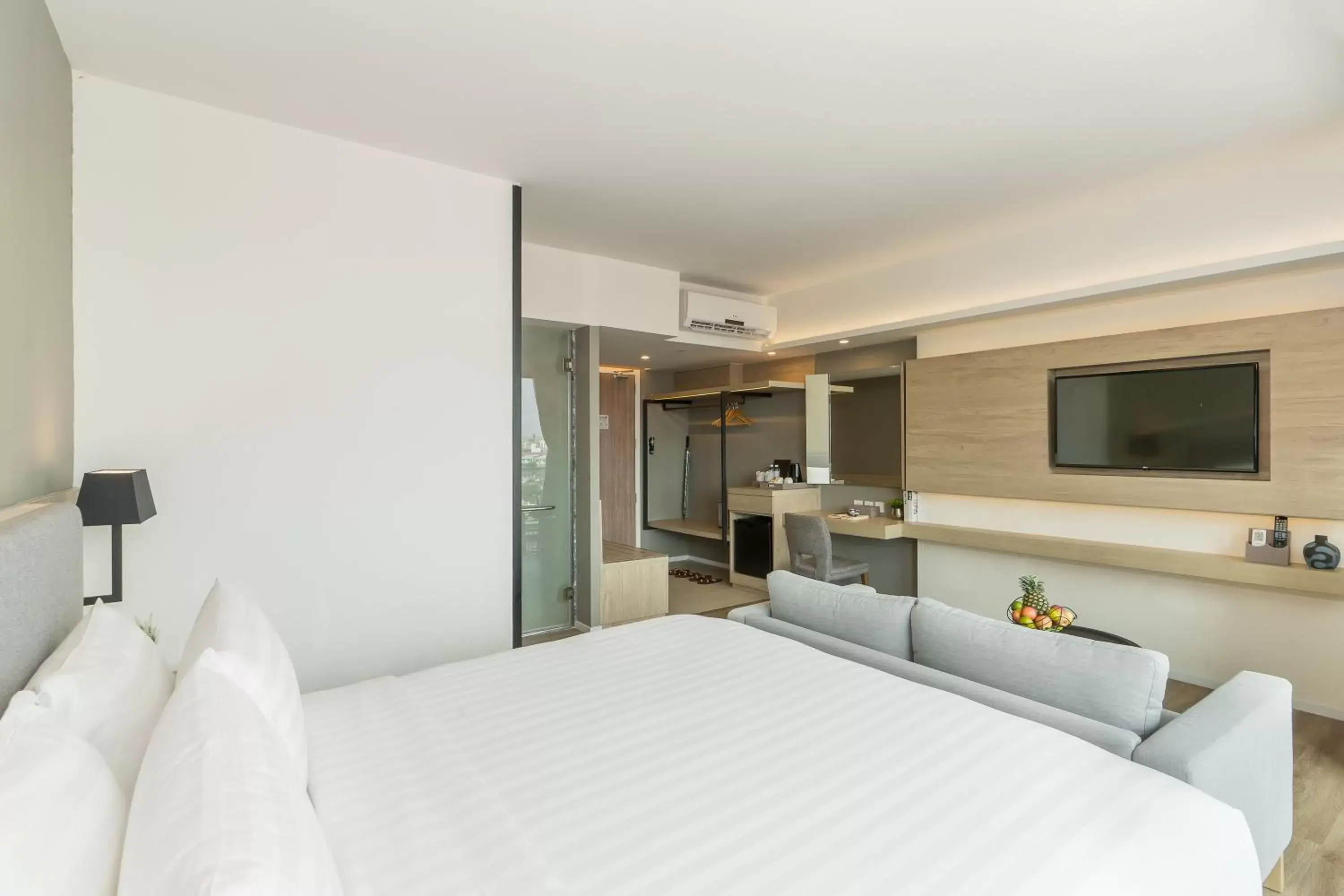 Bed in Hotel Amber Pattaya