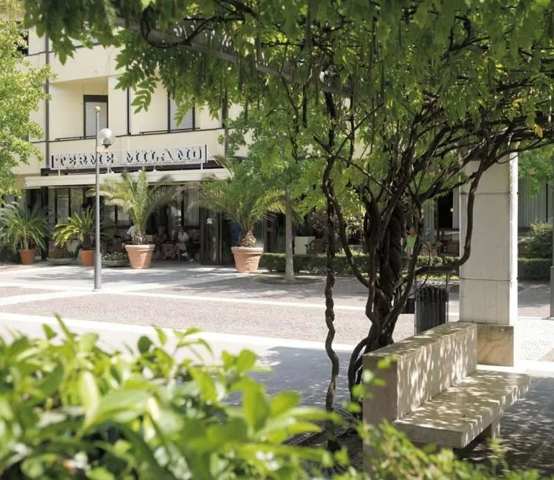 Property building in Hotel Terme Milano