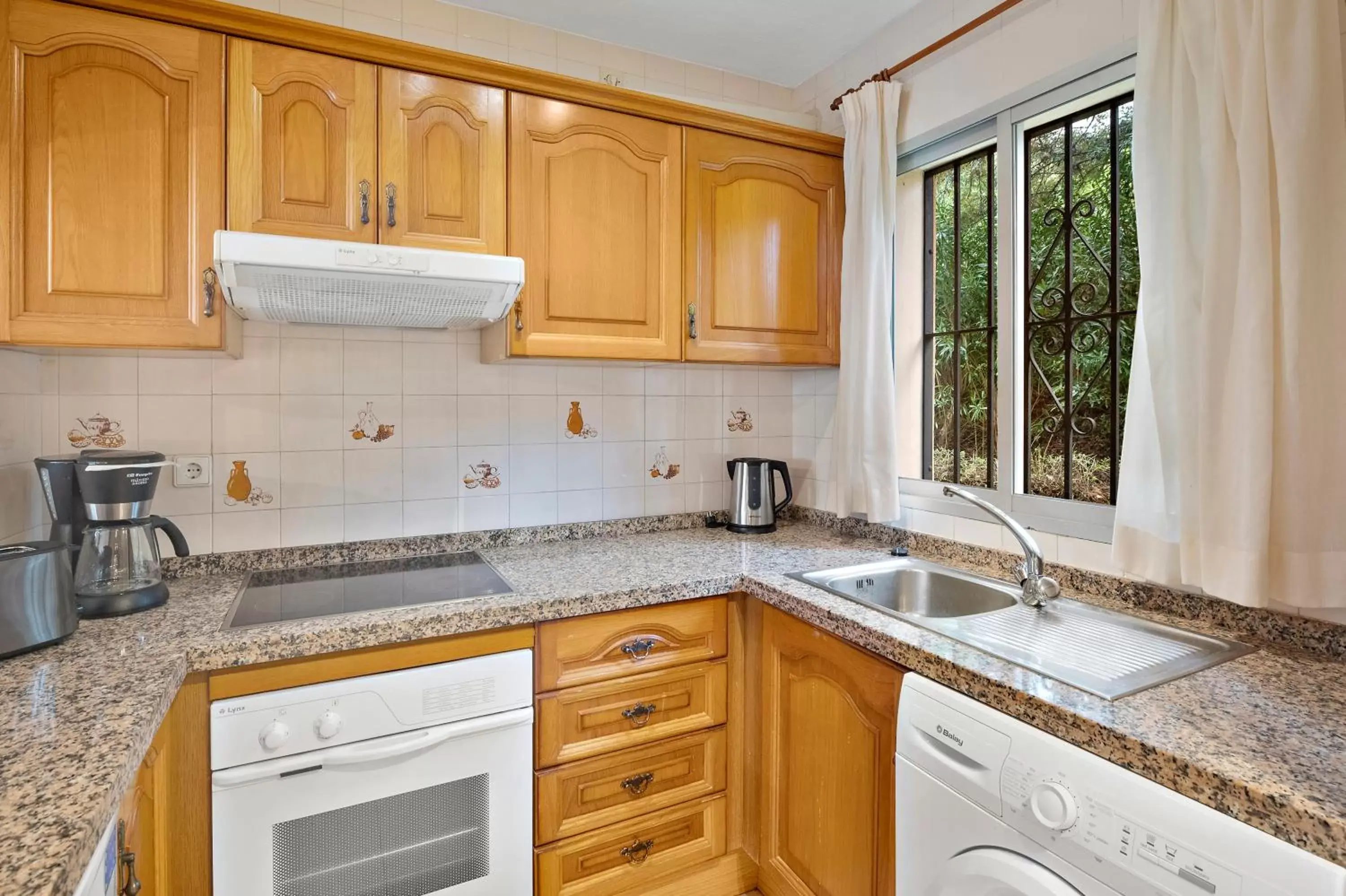 kitchen, Kitchen/Kitchenette in Ramada Hotel & Suites by Wyndham Costa del Sol