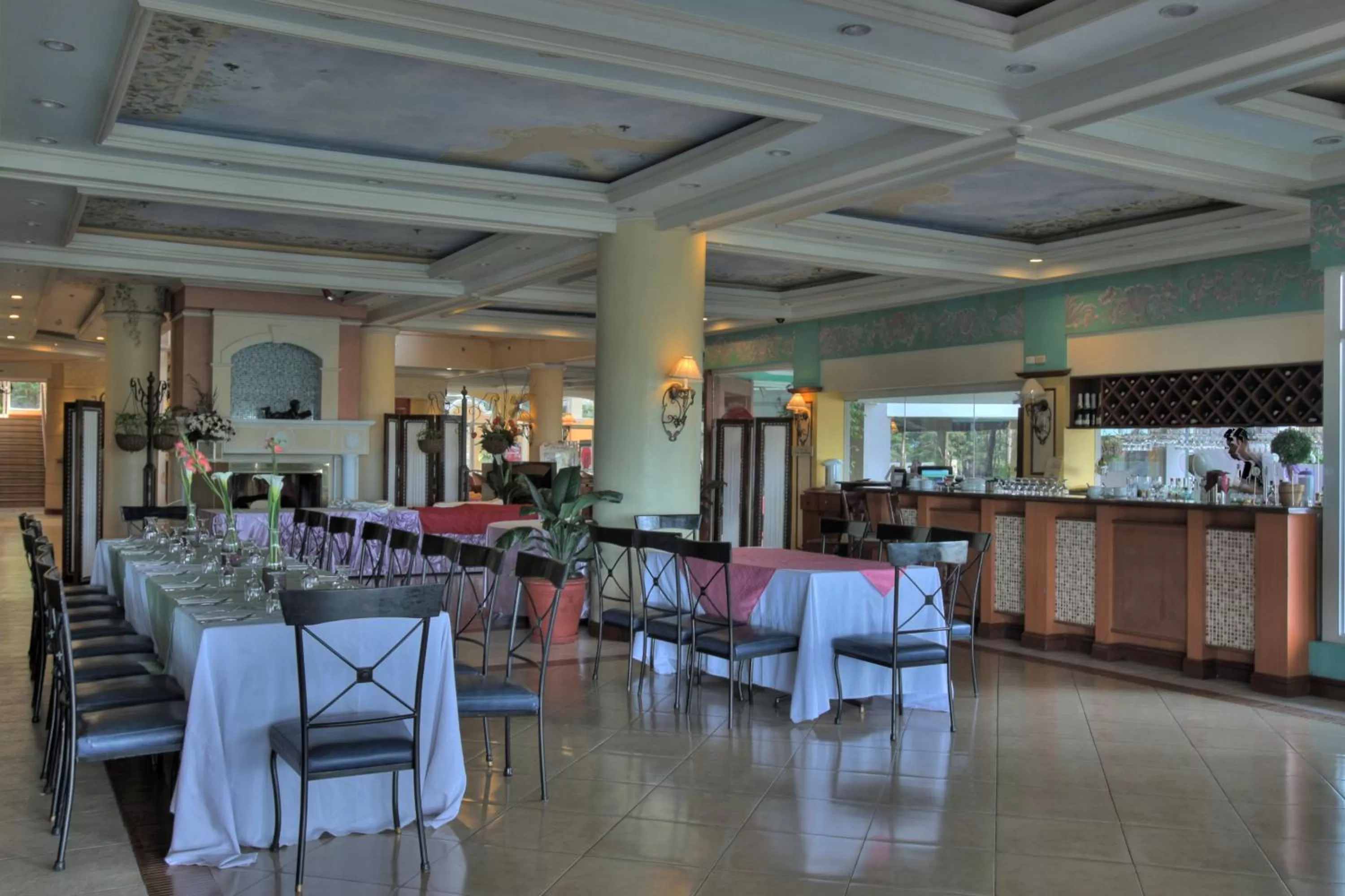 Restaurant/places to eat in Hotel Elizabeth - Baguio