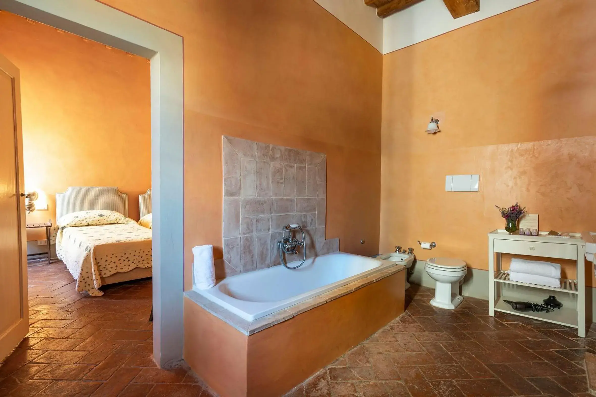 Bathroom in Castello di Fonterutoli Wine Resort