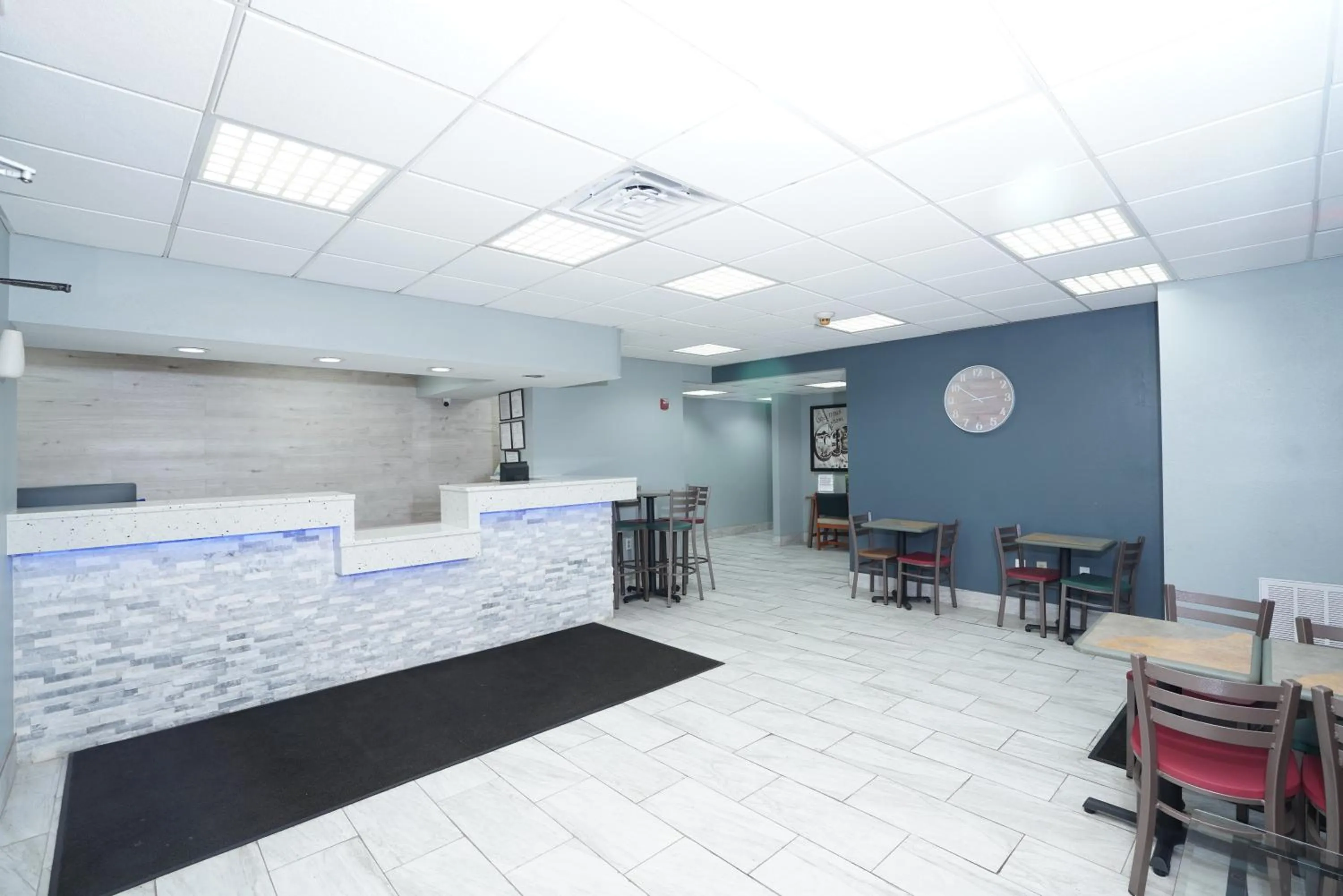 Property building in Red Carpet Inn & Suites