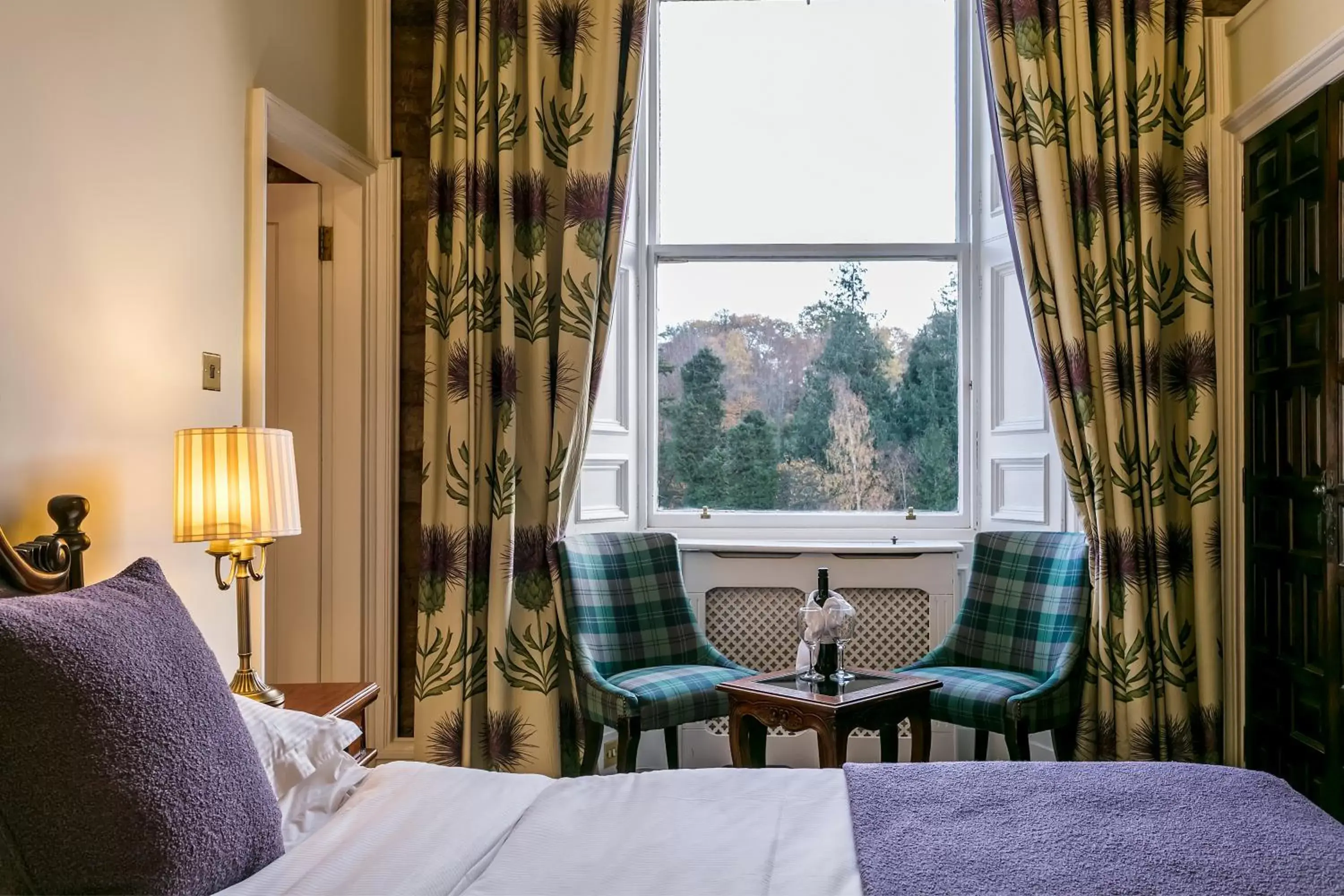 Bedroom, Bed in Dalhousie Castle Hotel