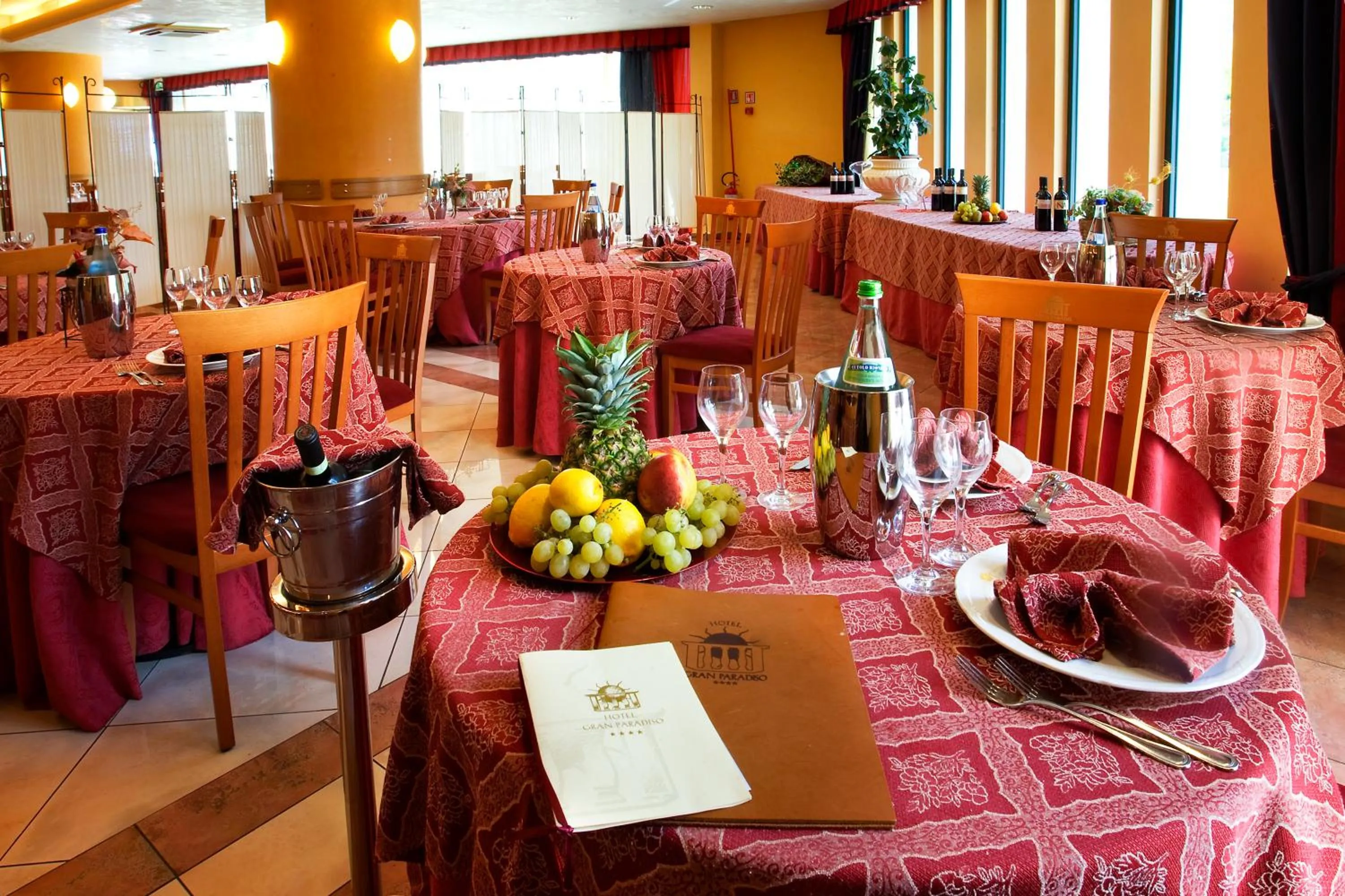 Restaurant/places to eat in Gran Paradiso Hotel Spa