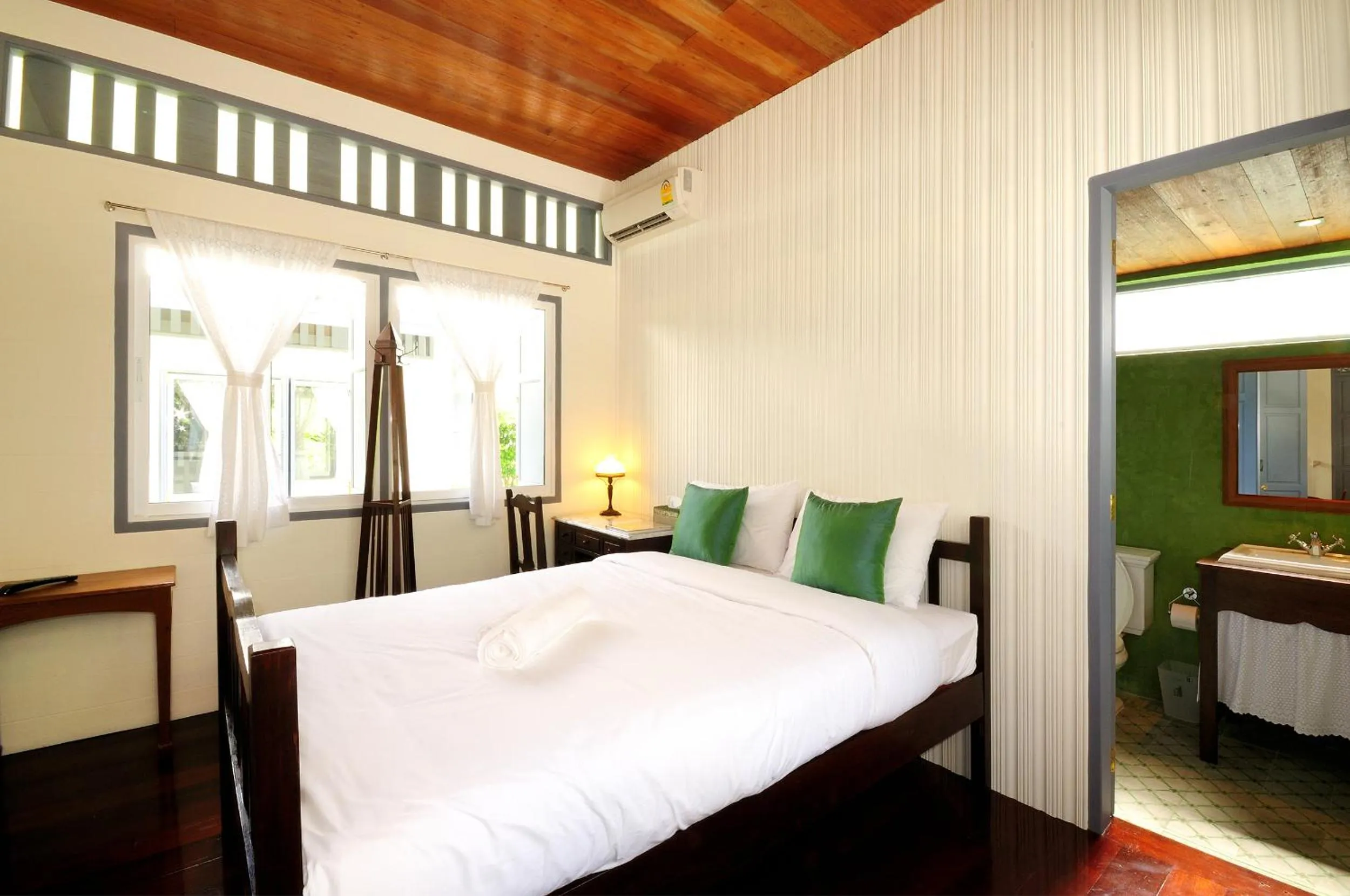 Bed in Baan Noppawong