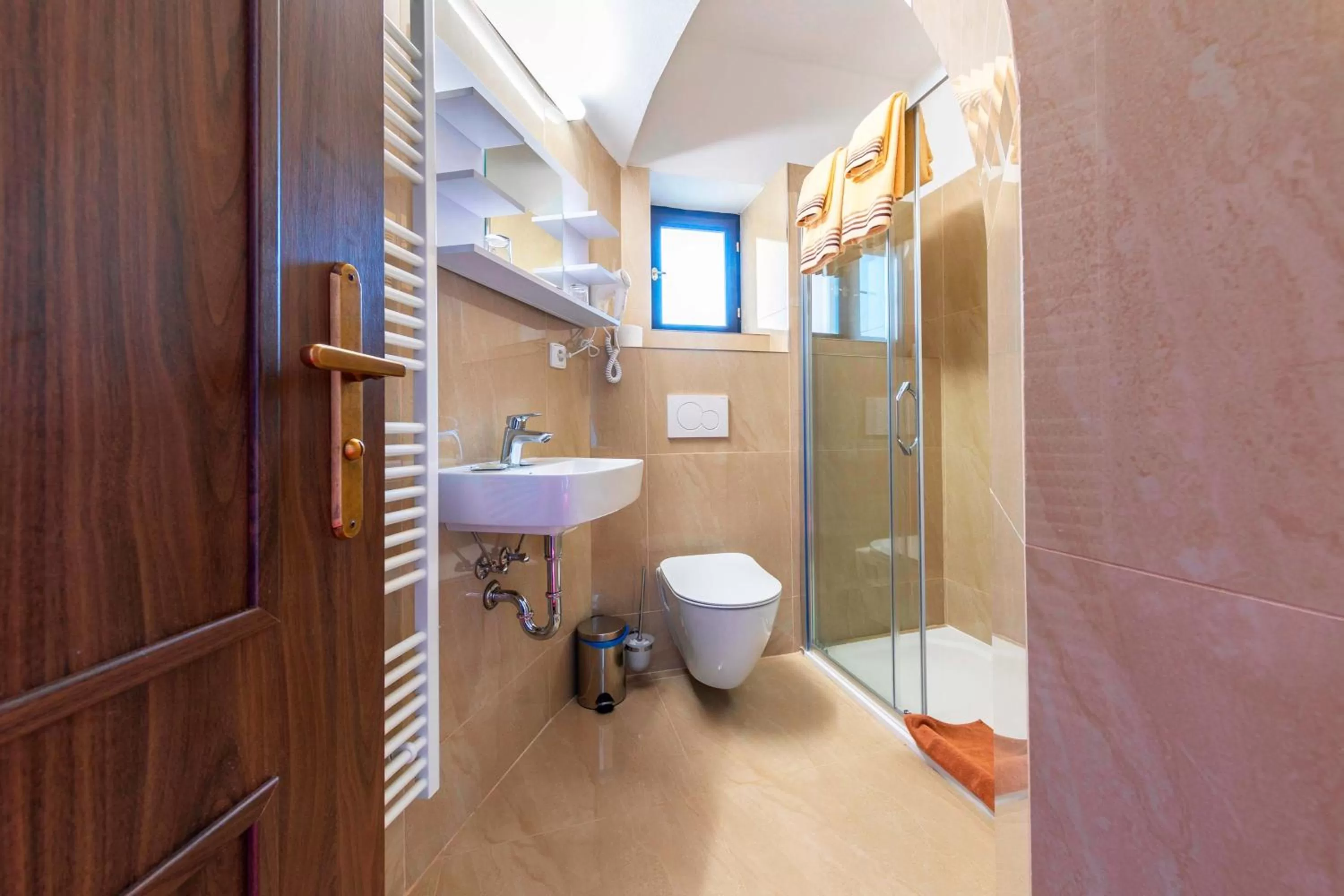 Bathroom in Vila Lovců králových