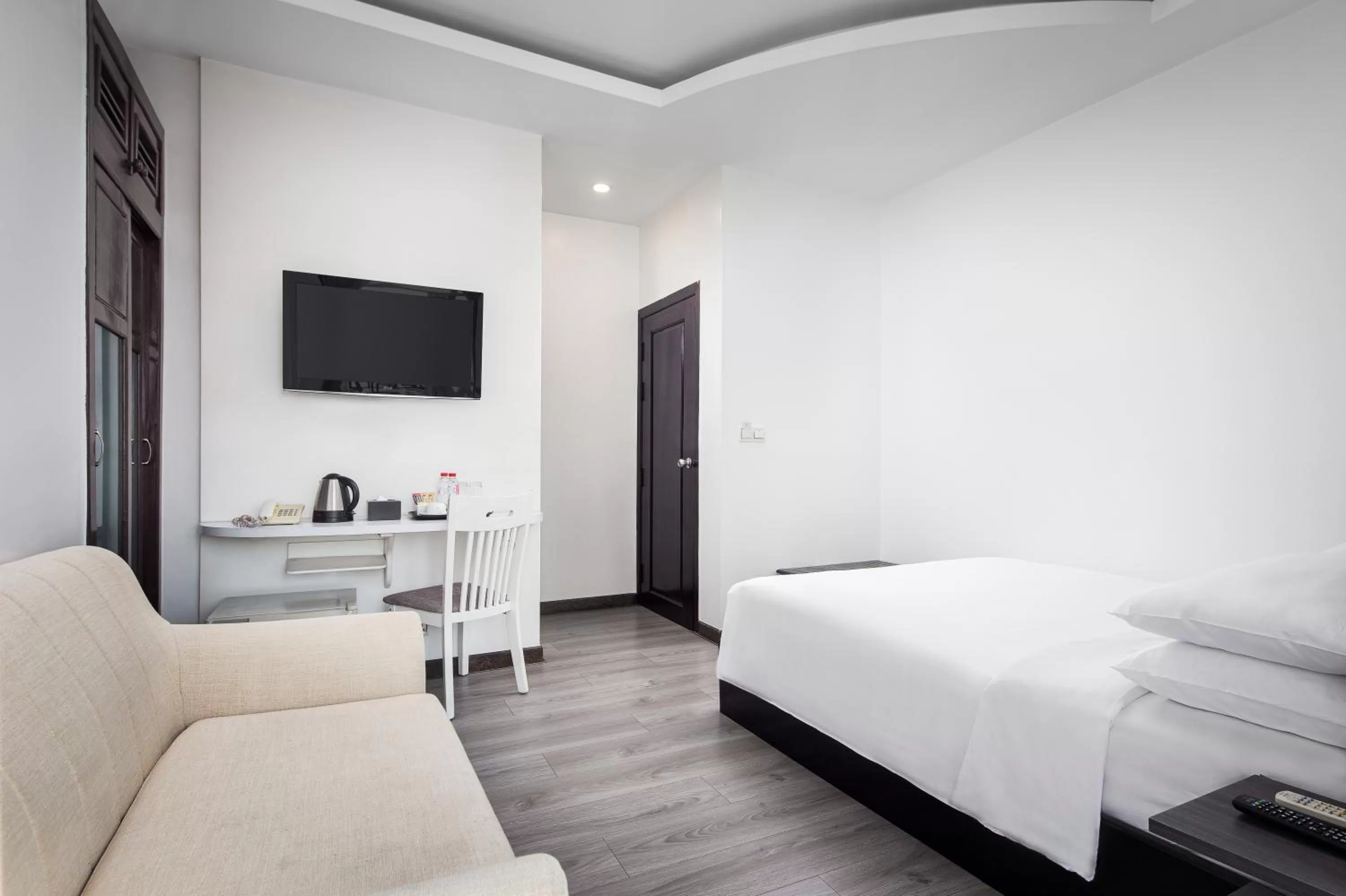 Bedroom, Bed in King Grand Boutique Hotel