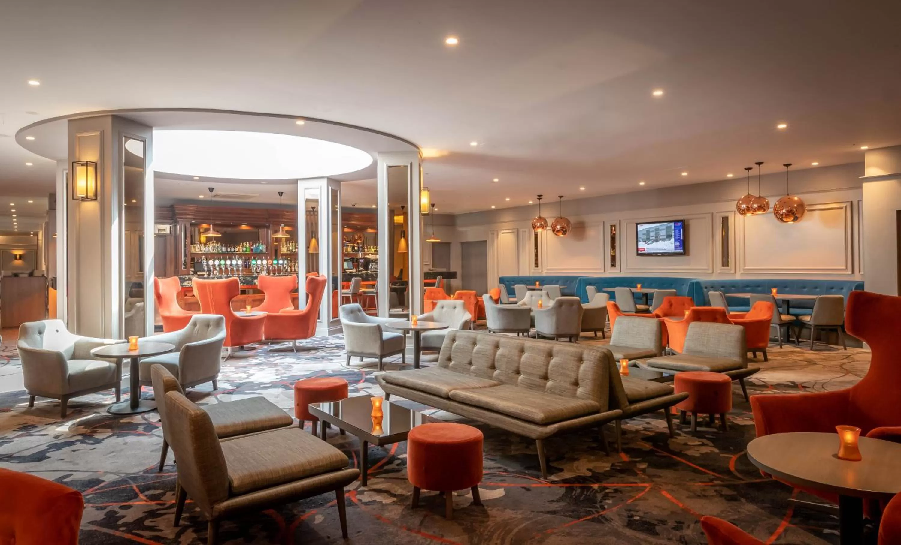 Lounge or bar in Clayton Hotel Ballsbridge