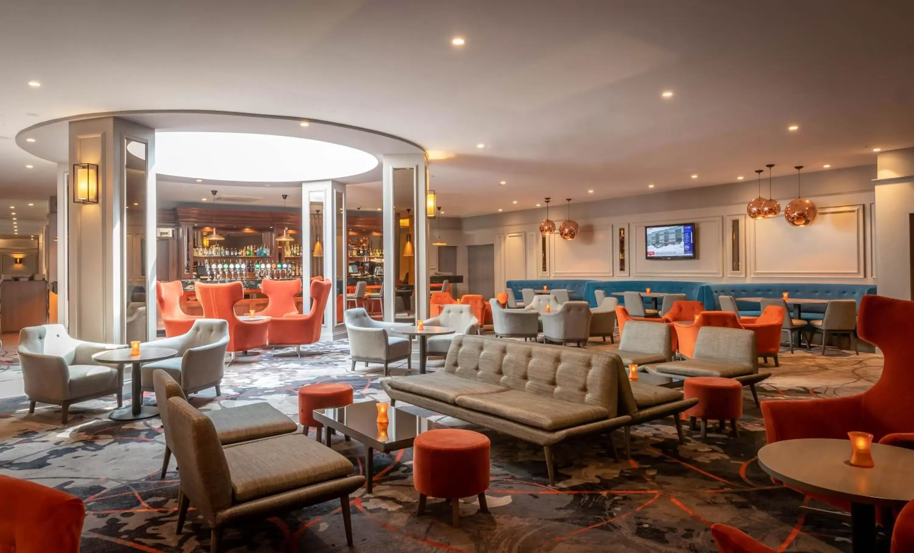 Lounge or bar in Clayton Hotel Ballsbridge Lounge or bar in Clayton Hotel Ballsbridge
