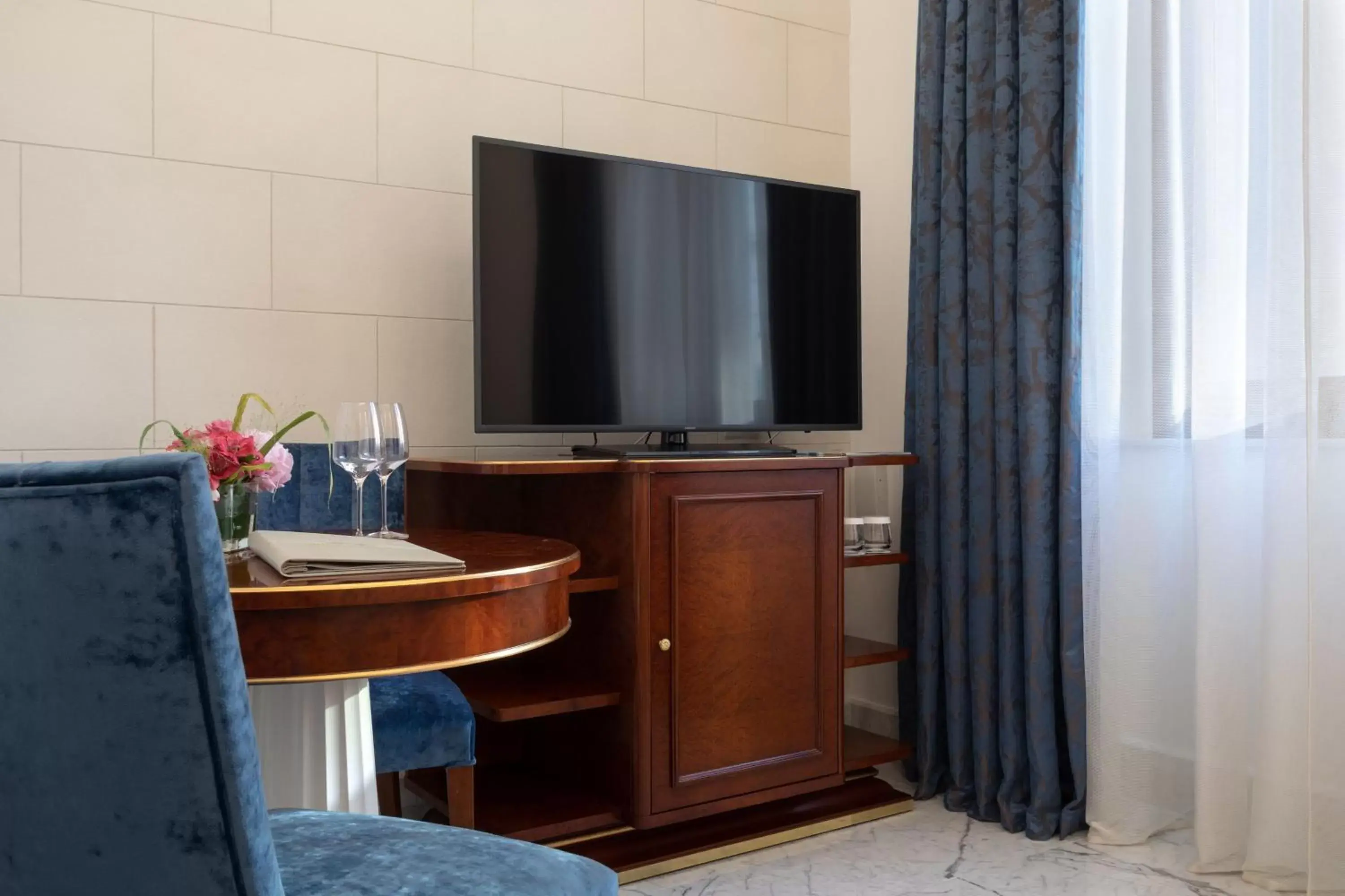 Bedroom, TV/Entertainment Center in Ortea Palace Hotel, Sicily, Autograph Collection