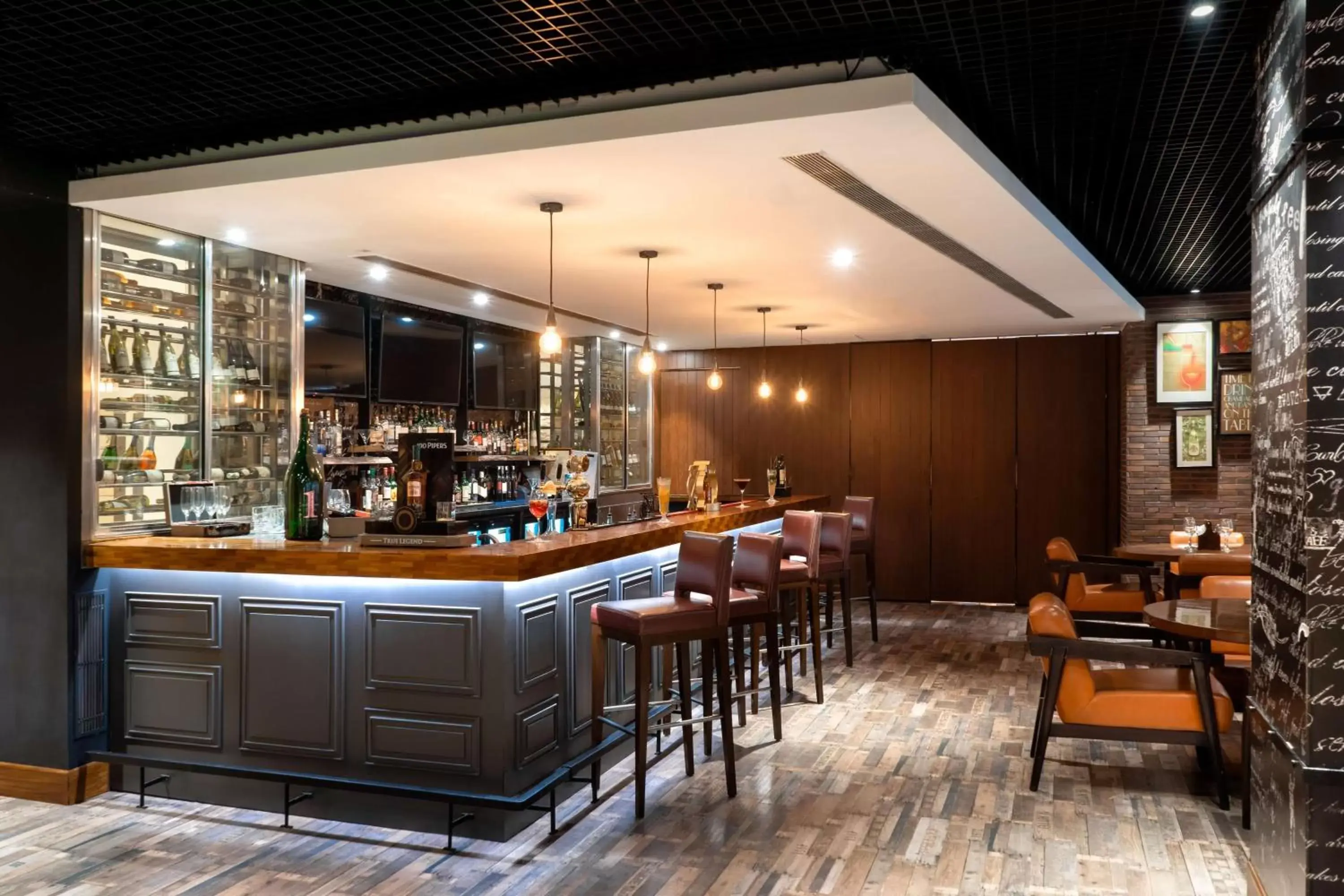 Lounge or bar, Lounge/Bar in Hilton Garden Inn New Delhi/Saket