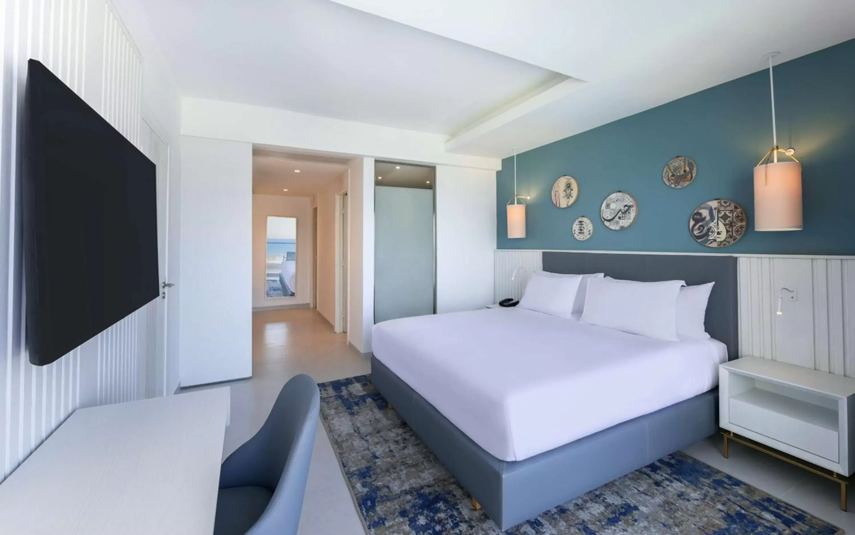 Bedroom, Bed in Hilton Skanes Monastir Beach Resort
