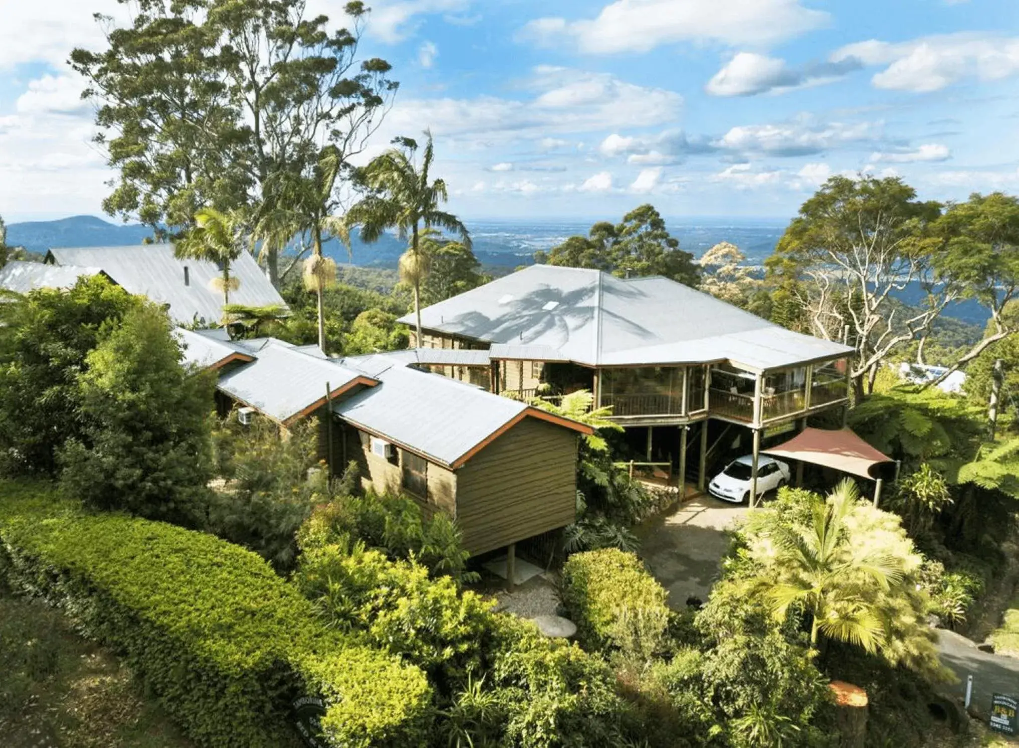 Property building, Bird's-eye View in Tamborine Mountain Bed and Breakfast