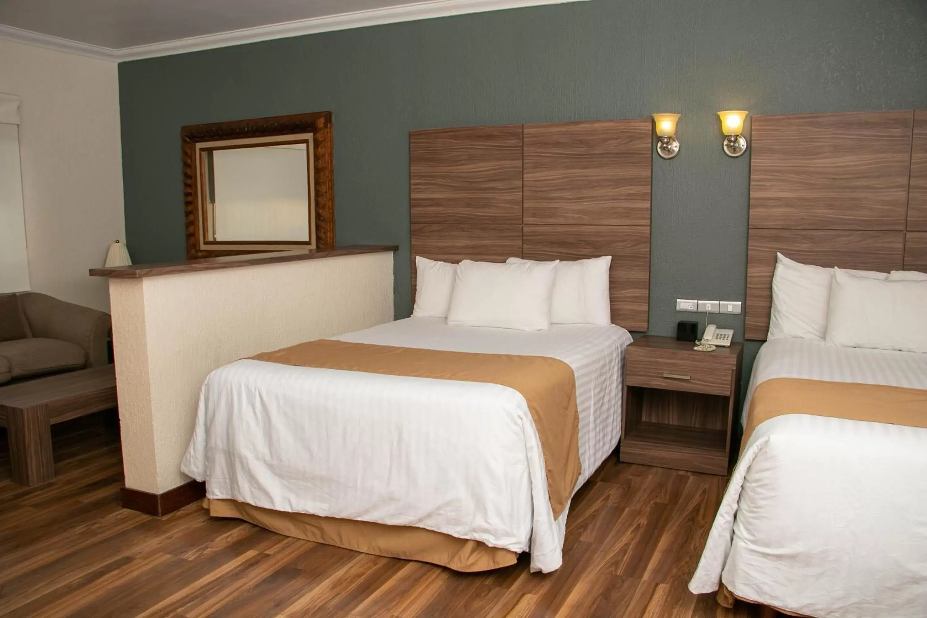 Bed in Best Western Cumbres Inn Cd. Cuauhtemoc