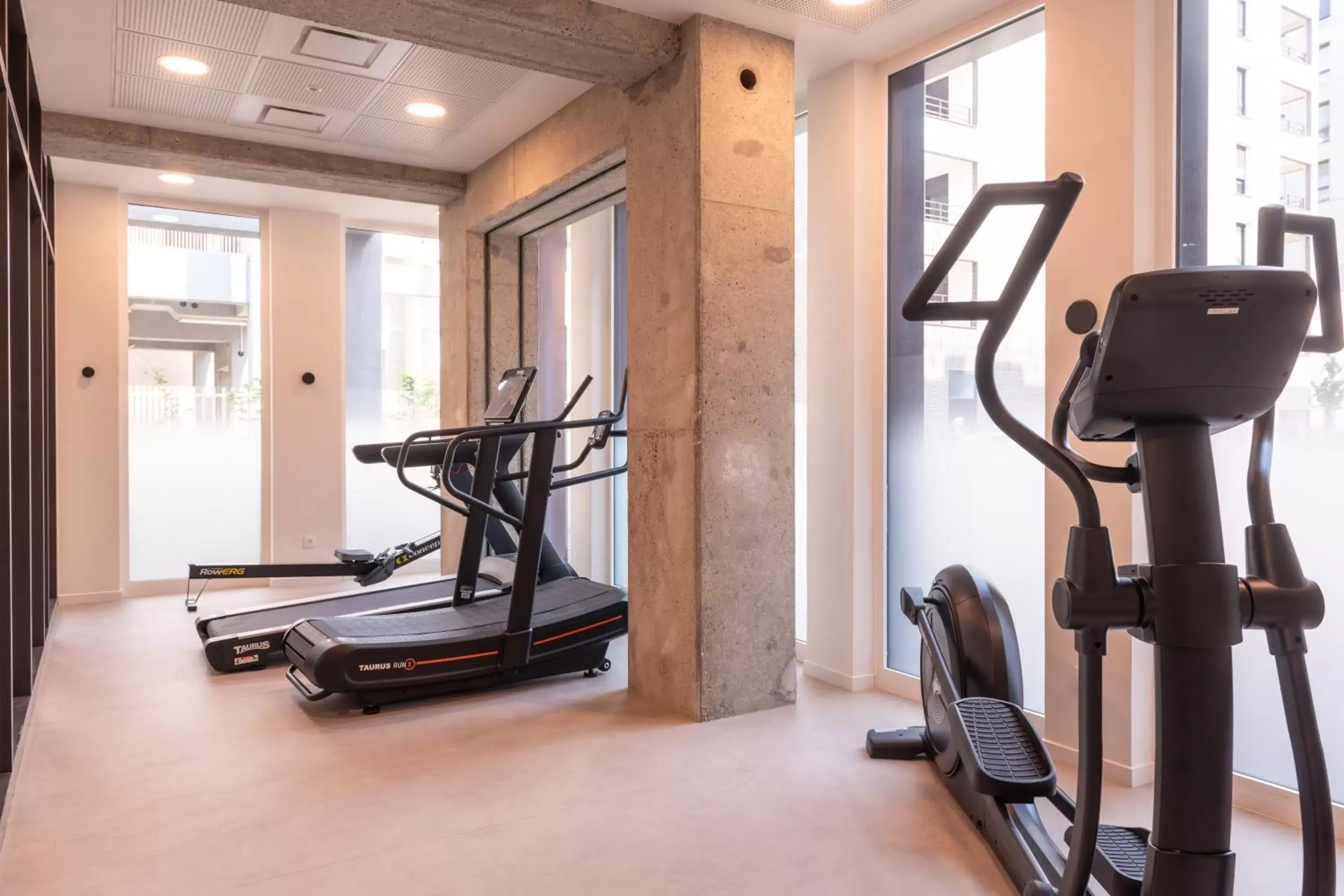 Fitness centre/facilities in The Originals Résidence Le Monde Paris Ivry Confluence Fitness centre/facilities in The Originals Résidence Le Monde Paris Ivry Confluence