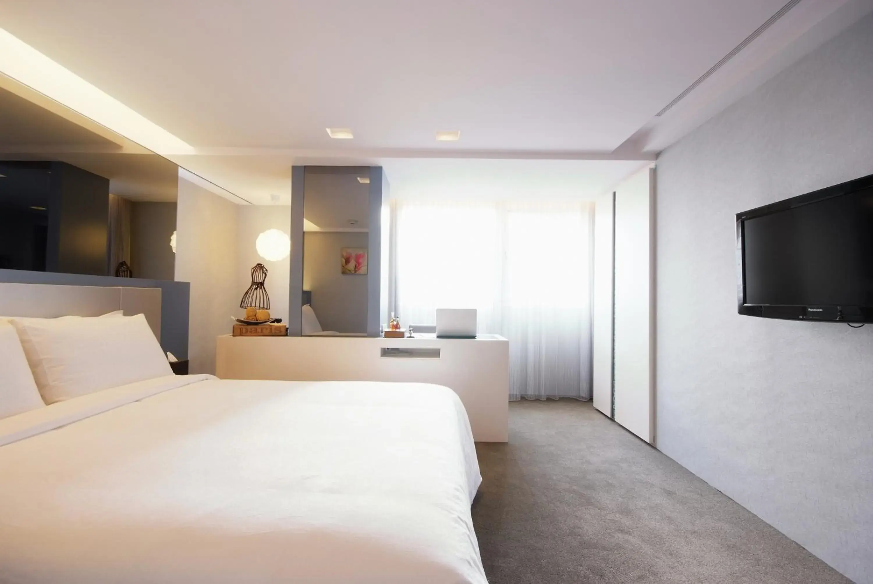 Bed in Forward Hotel Nangang