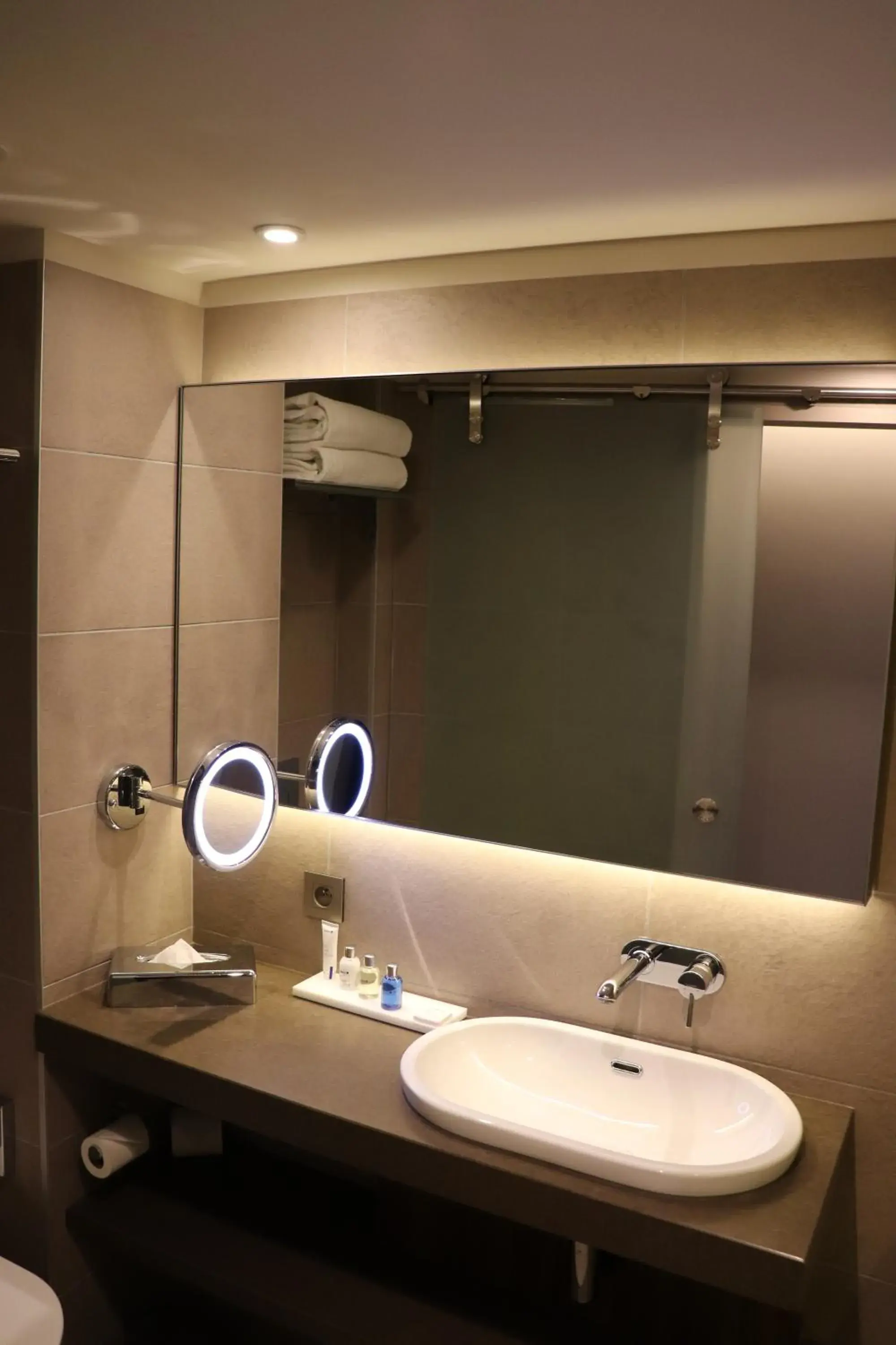 Shower, Bathroom in Radisson Blu Hotel, Lyon