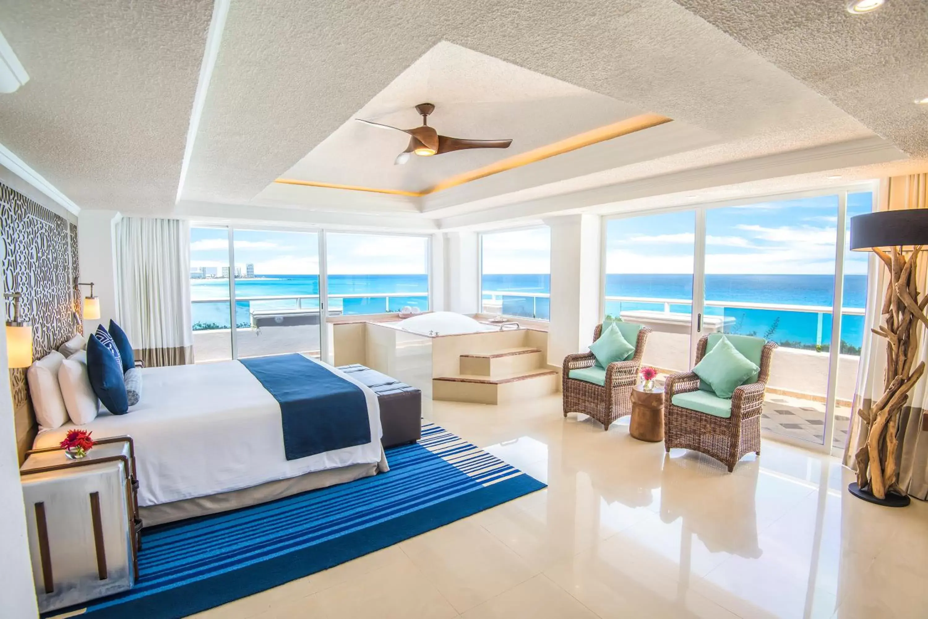 Bedroom, Sea View in Wyndham Alltra Cancun All Inclusive Resort